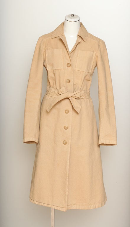 Marni trench coat in classic beige. Size 40 however fits smaller like 38.