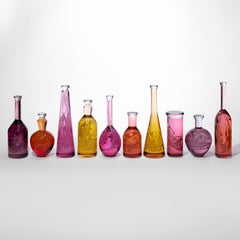 Verve, installazione in vetro soffiato rosa/giallo di Louis Thompson & Pratibha Mistry