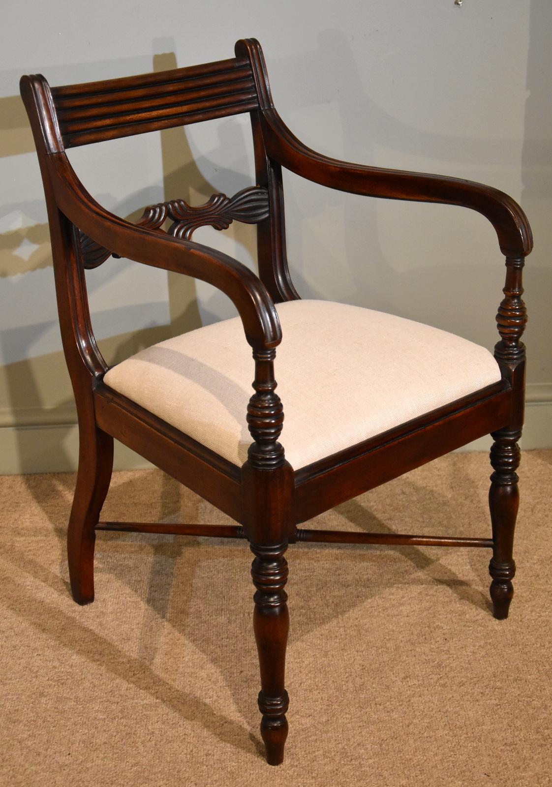 19th Century Very Attractive Set of Six Regency Dining Chairs For Sale