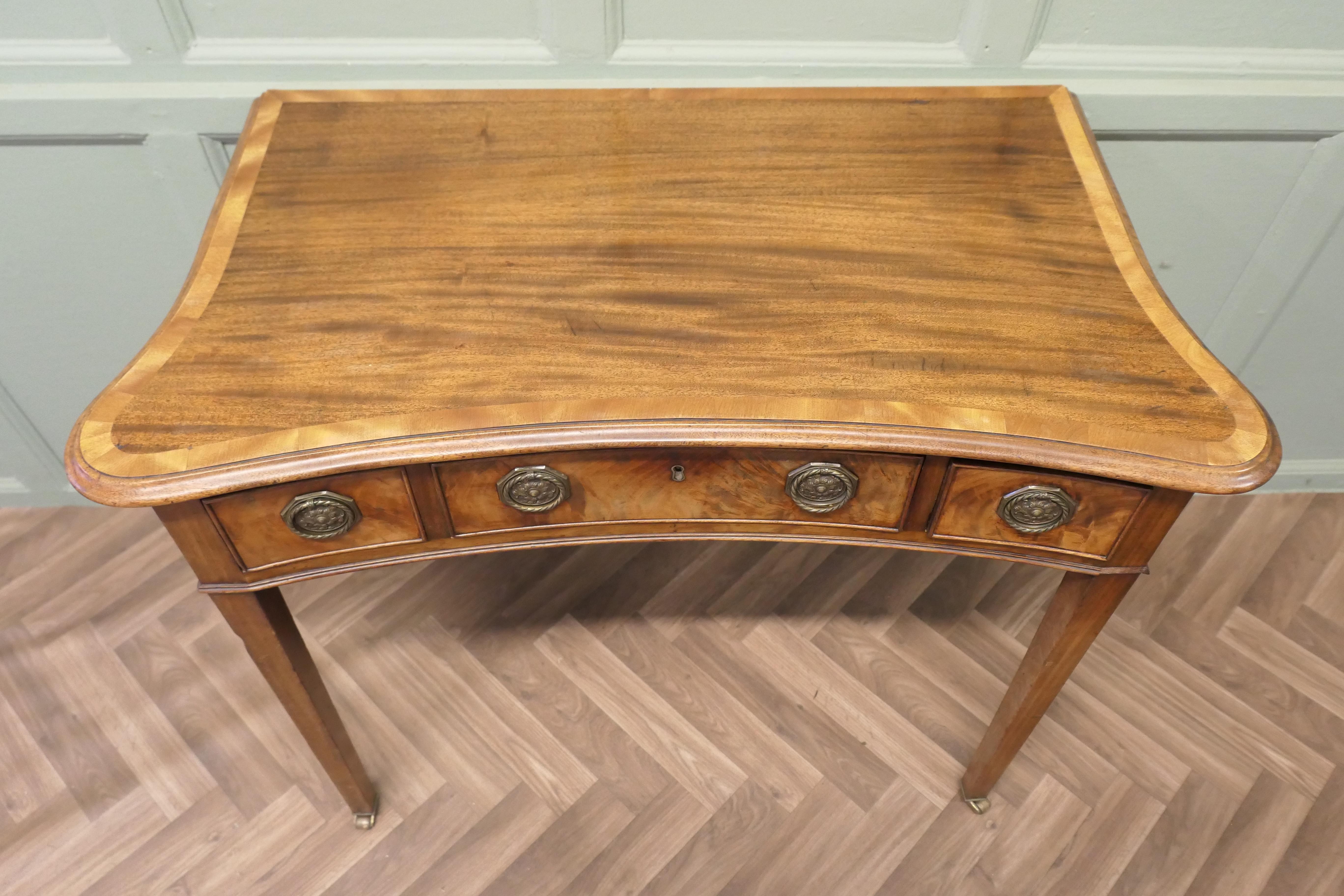 Late 19th Century Very Attractive Victorian Walnut Writing or Side Table For Sale