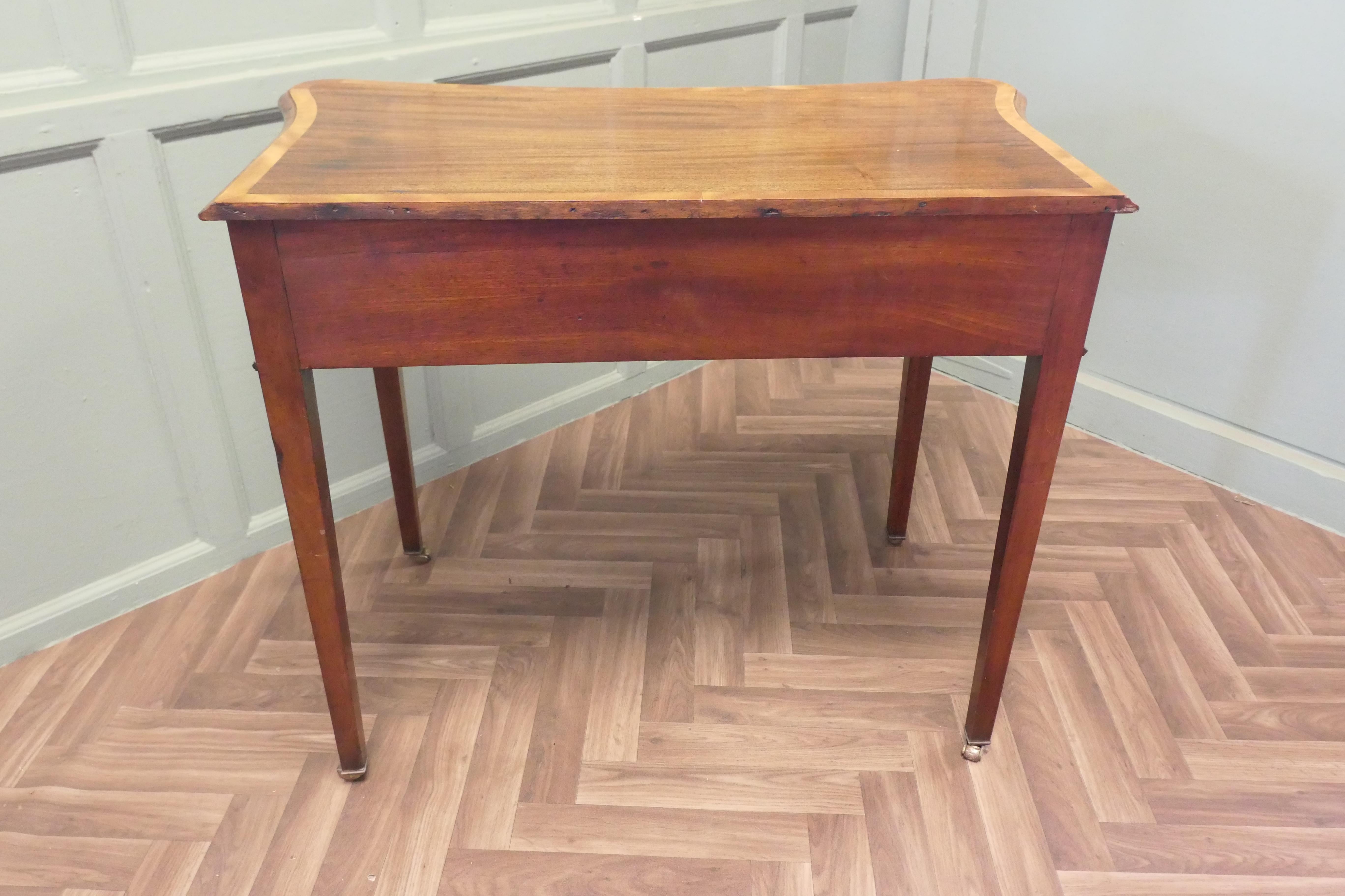 Very Attractive Victorian Walnut Writing or Side Table For Sale 1
