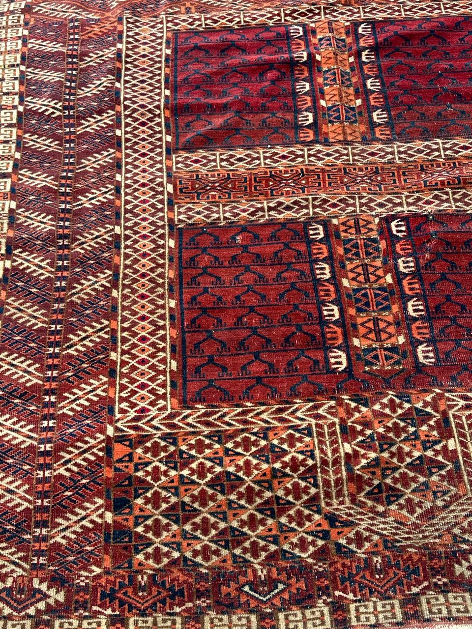 Très beau et raffiné tapis carré turc antique en vente 3