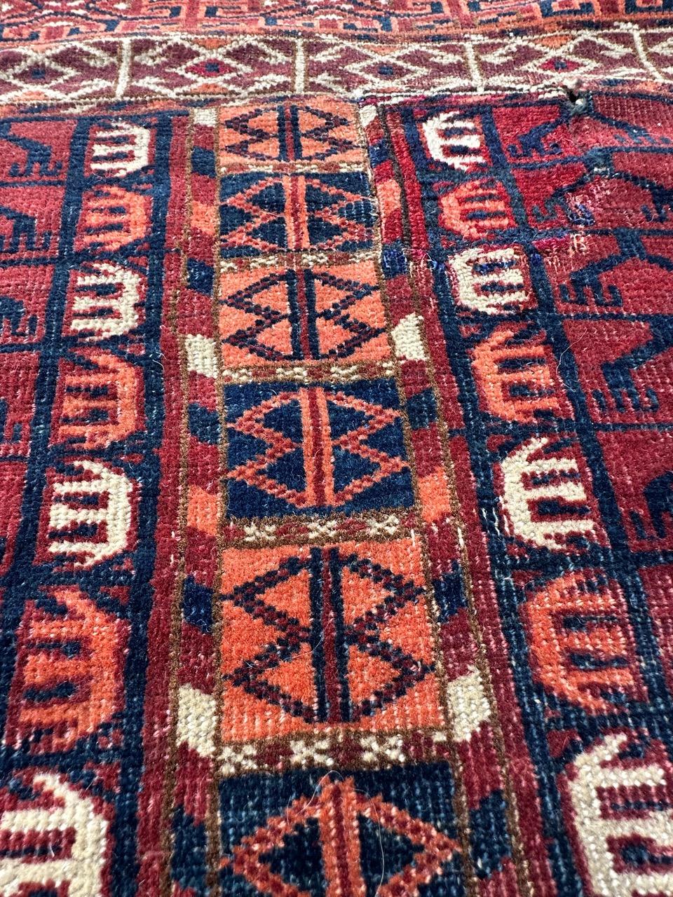 Très beau et raffiné tapis carré turc antique en vente 5