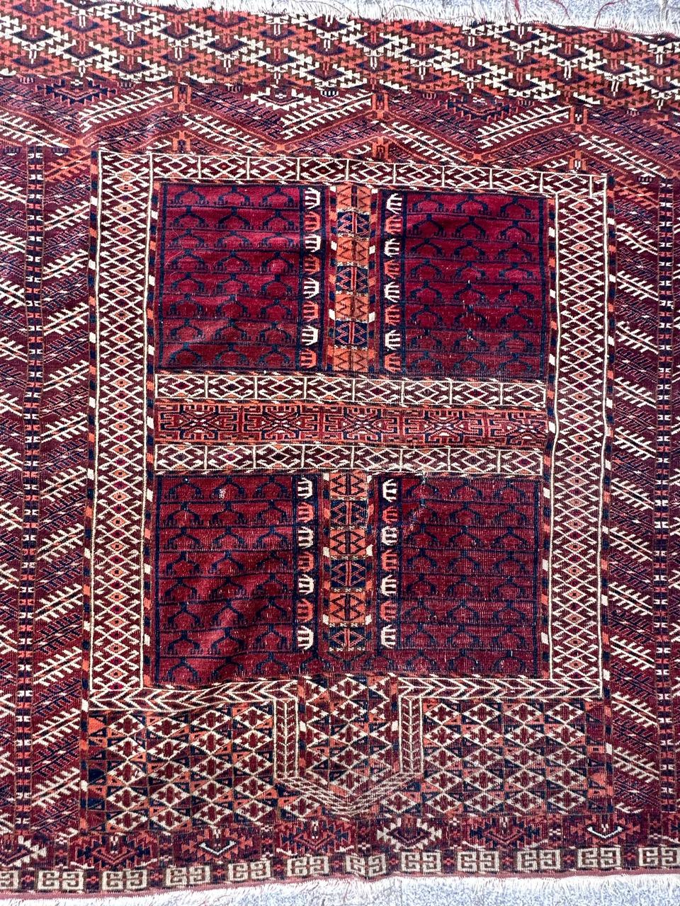 Très beau et raffiné tapis carré turc antique en vente 11