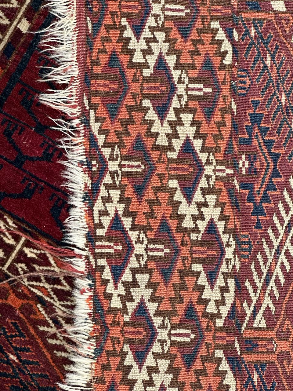 Très beau et raffiné tapis carré turc antique en vente 12