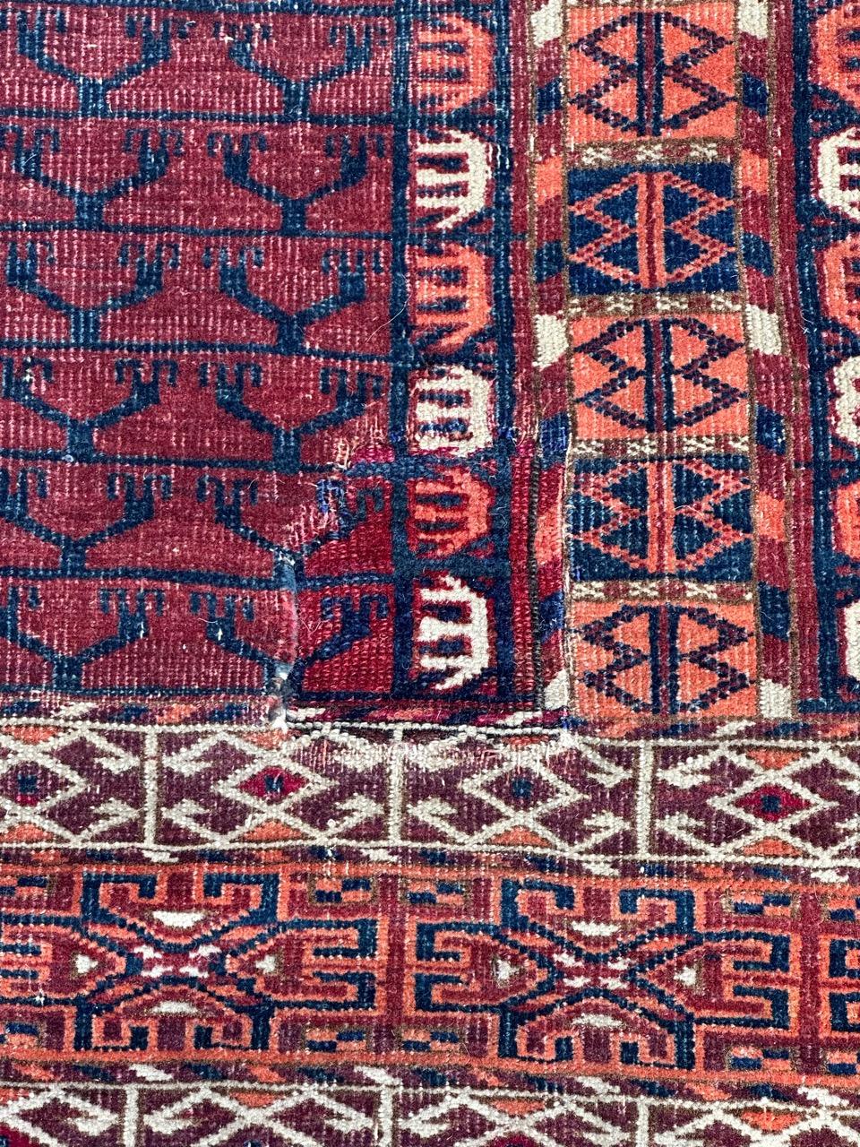 Noué à la main Très beau et raffiné tapis carré turc antique en vente