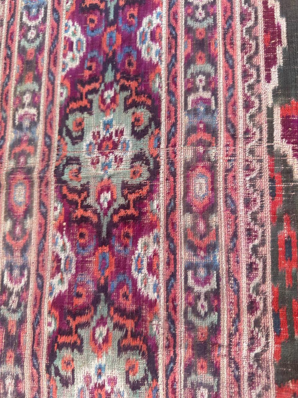 Muy bonito y raro tapiz antiguo de terciopelo de seda kashan en venta 2
