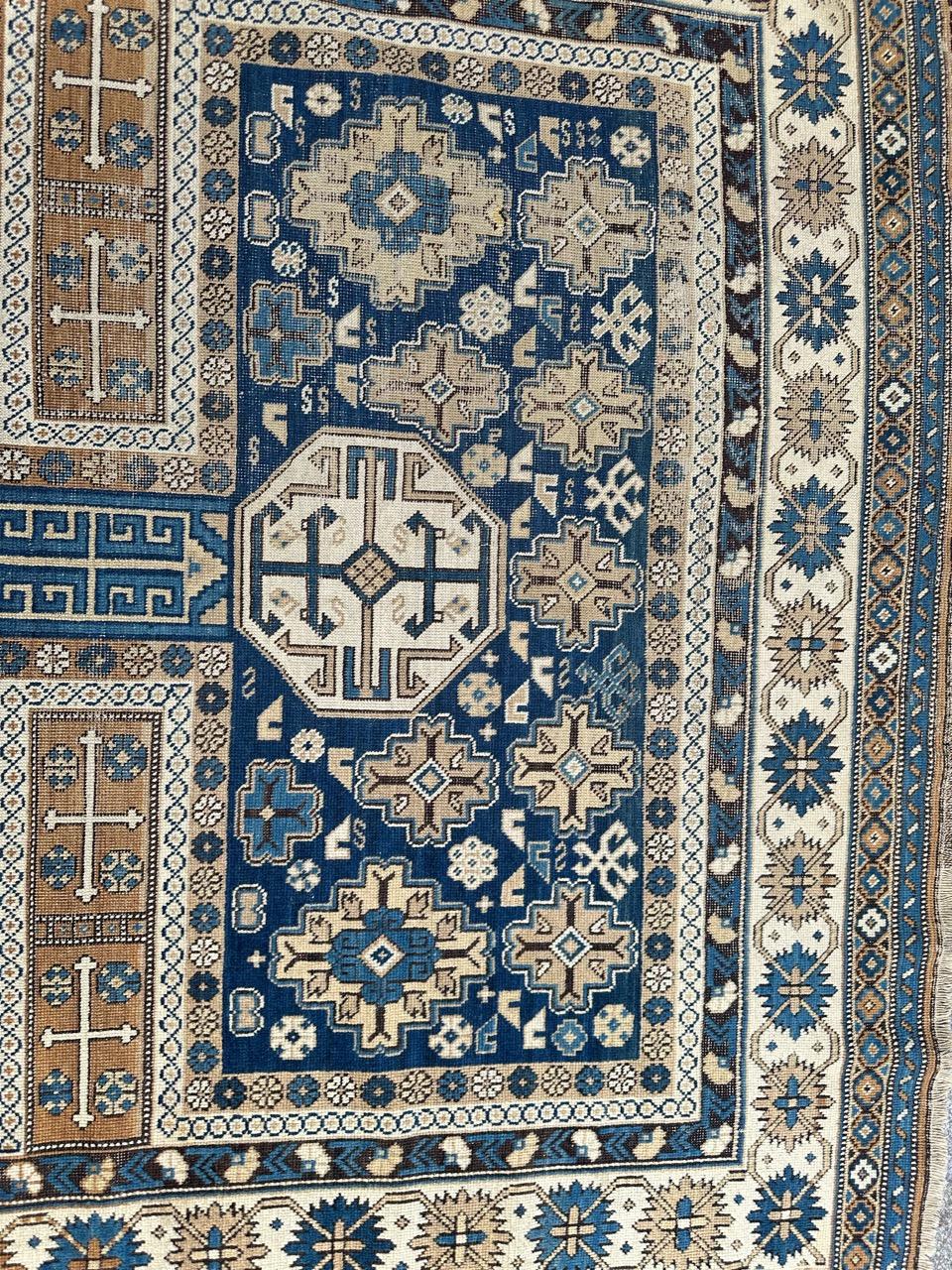 Noué à la main Très beau tapis shirvan caucasien ancien en vente