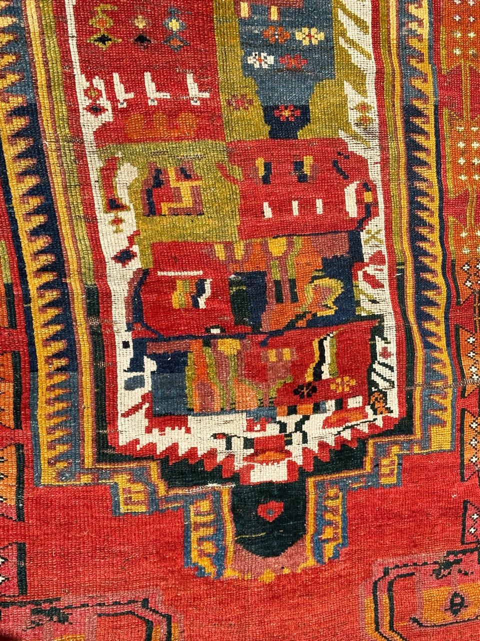 Preciosa alfombra kurda antigua de colores en venta 2