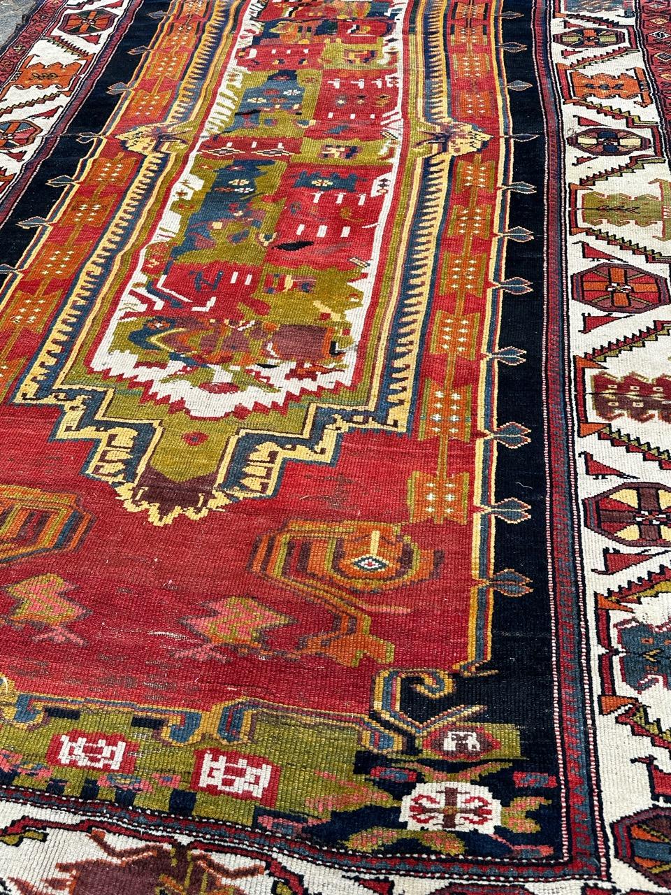 Preciosa alfombra kurda antigua de colores en venta 6