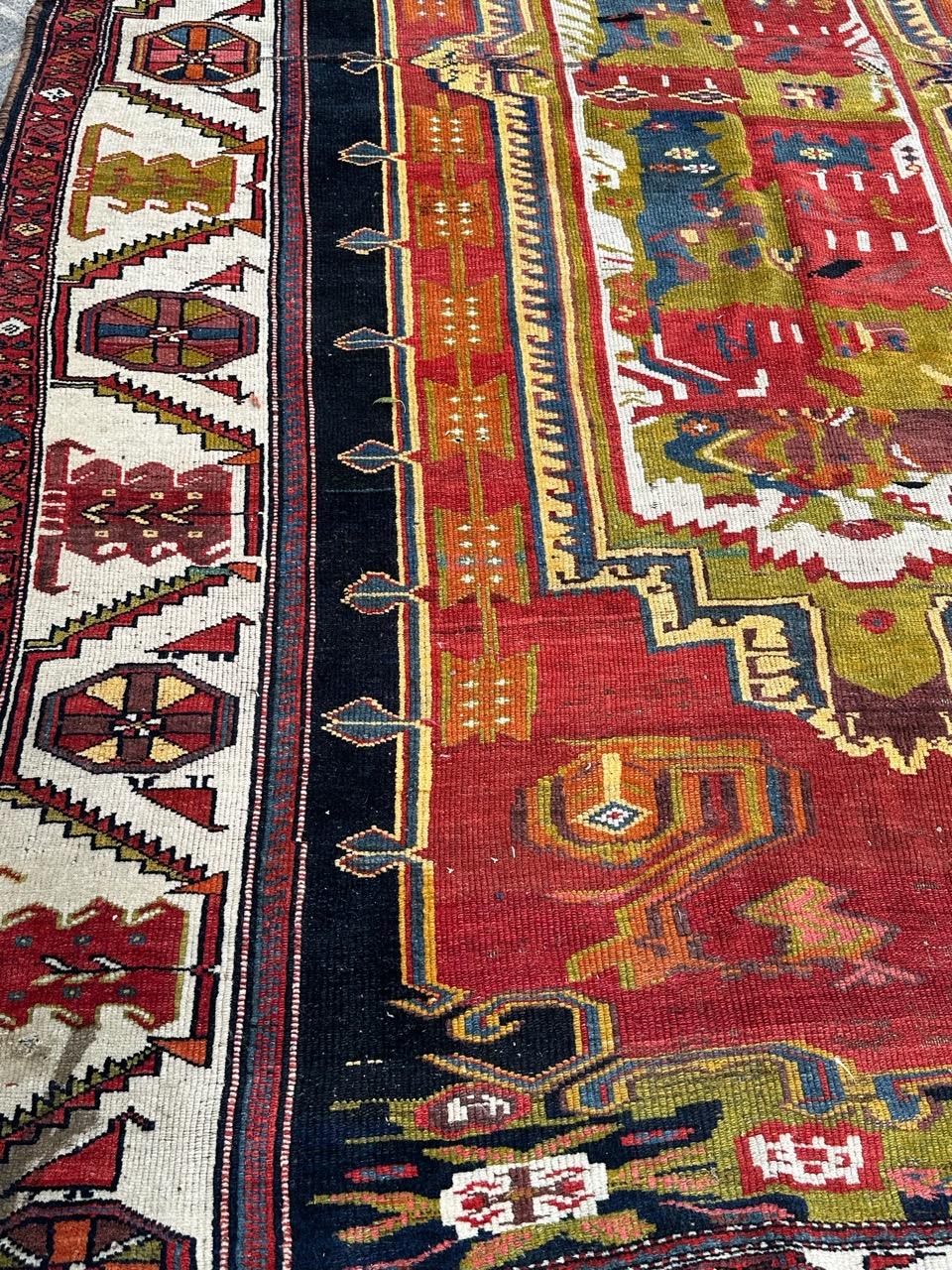Preciosa alfombra kurda antigua de colores en venta 8