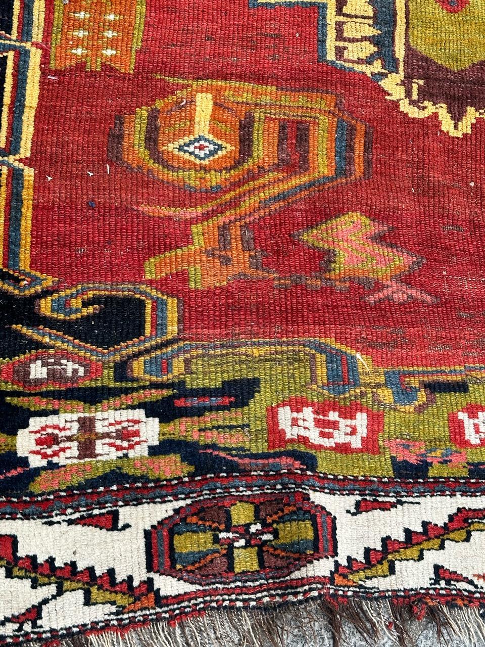 Preciosa alfombra kurda antigua de colores en venta 10