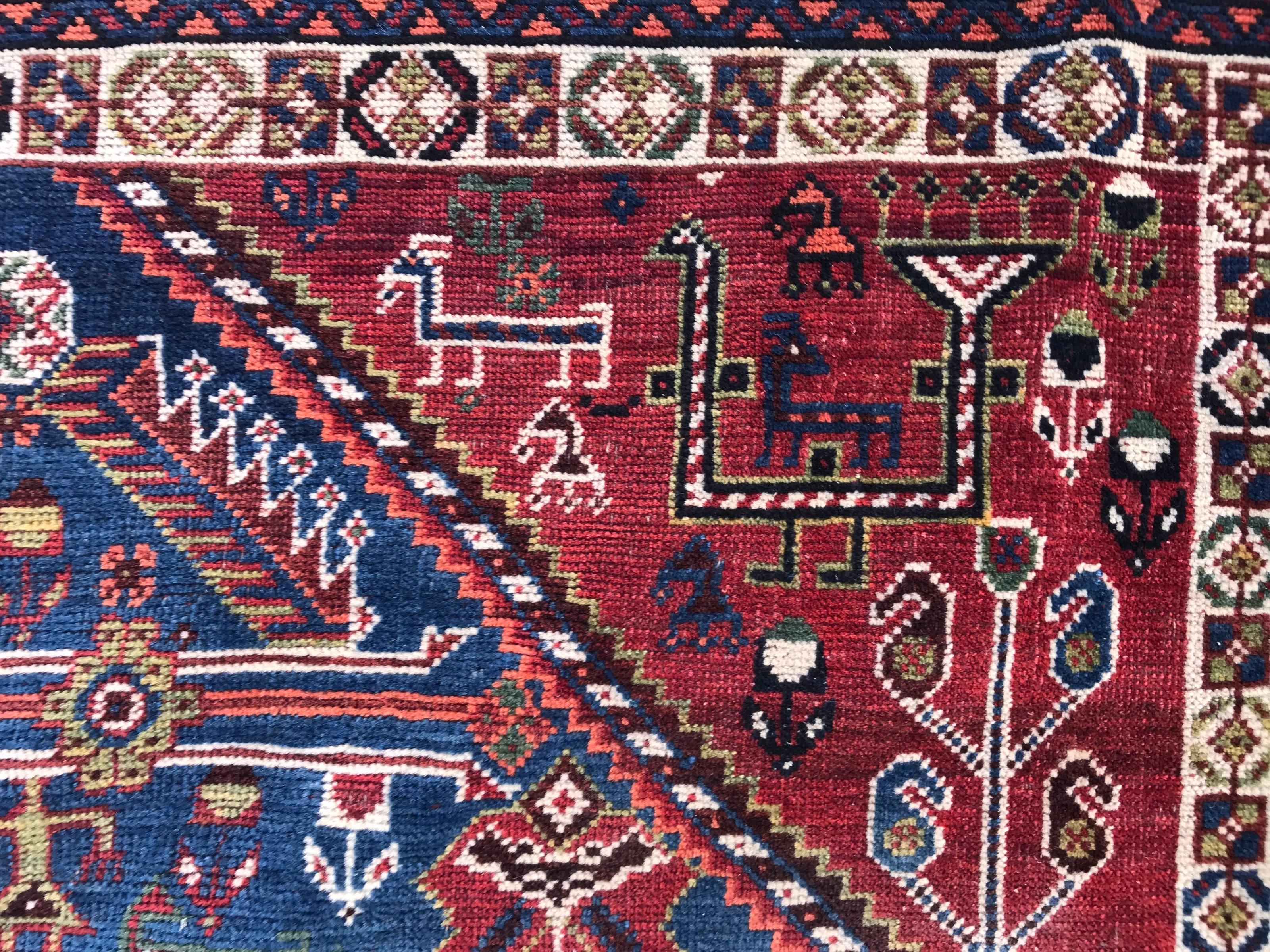 Very Beautiful Antique Ghashghai Rug For Sale 2