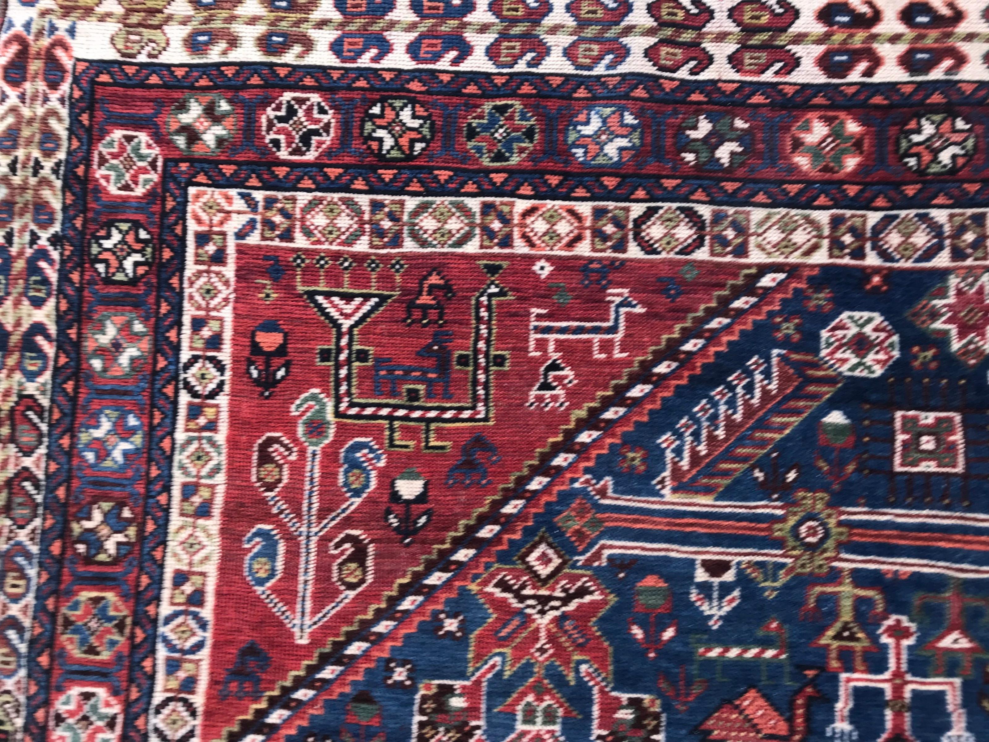 Very Beautiful Antique Ghashghai Rug For Sale 1
