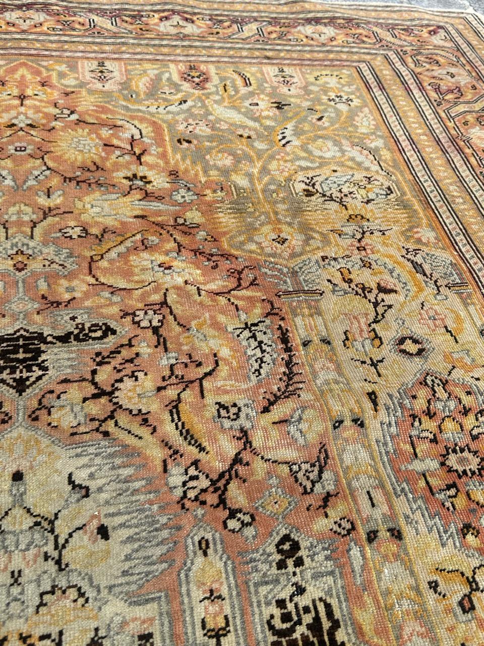 20ième siècle Très beau tapis turc ancien de cesare en vente