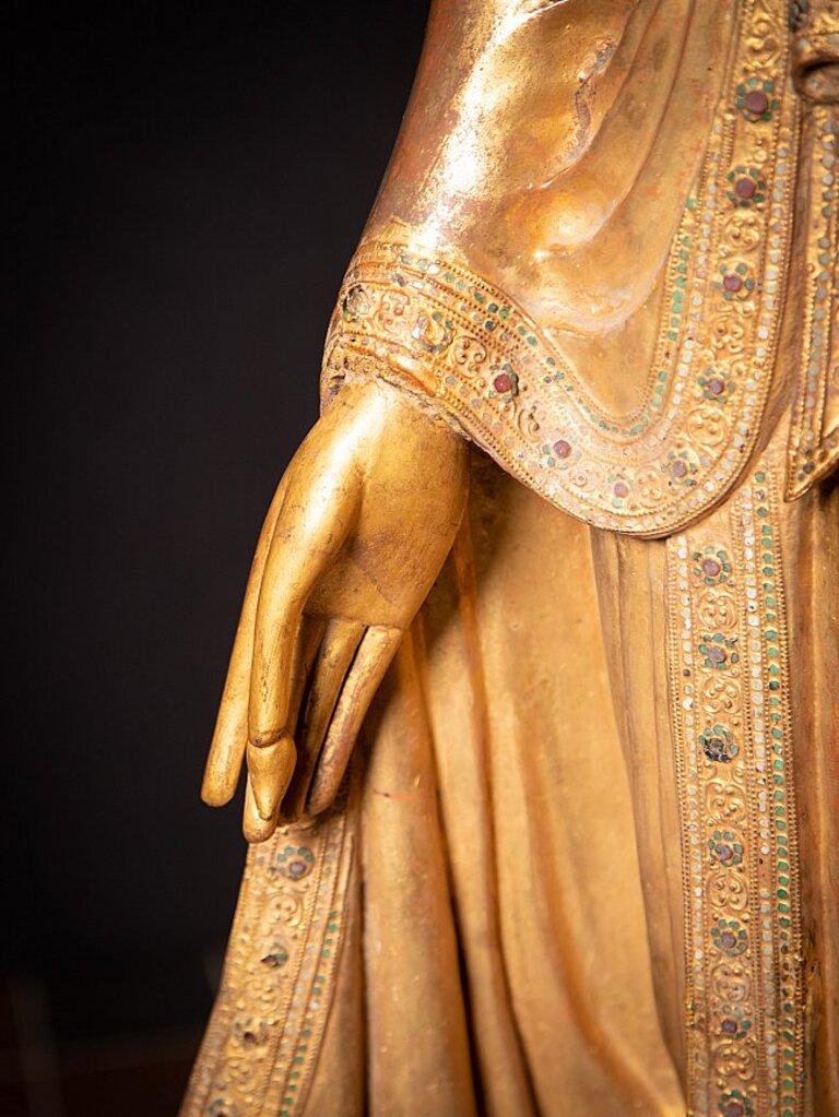 Schöne antike Mandalay-Buddha-Statue aus Holz aus Burma, sehr schöne im Angebot 14