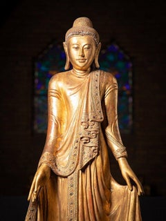 Schöne antike Mandalay-Buddha-Statue aus Holz aus Burma, sehr schöne