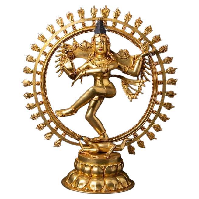 Sehr schöne vergoldete Bronze Shiva Nataraja aus Nepal im Angebot