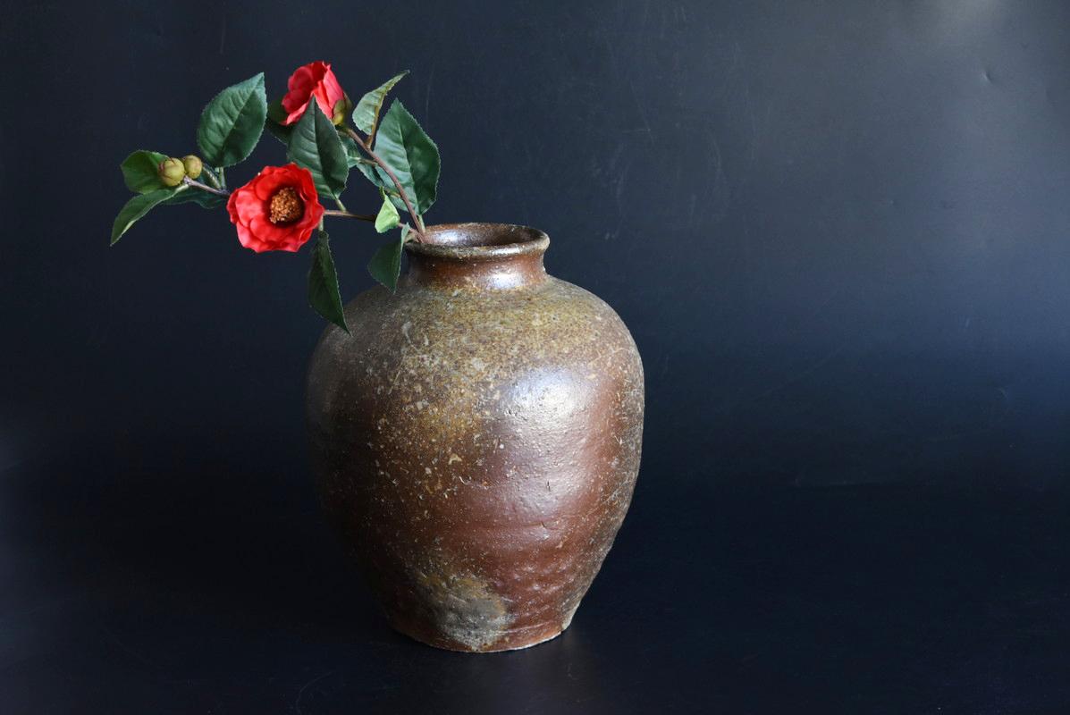 Other Very Beautiful Japanese Antique Jar/Shigaraki Ware /1500s /Wabi-Sabi Vase/Mingei