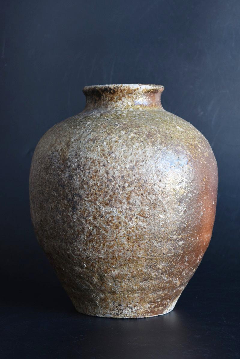 Hand-Crafted Very Beautiful Japanese Antique Jar/Shigaraki Ware /1500s /Wabi-Sabi Vase/Mingei
