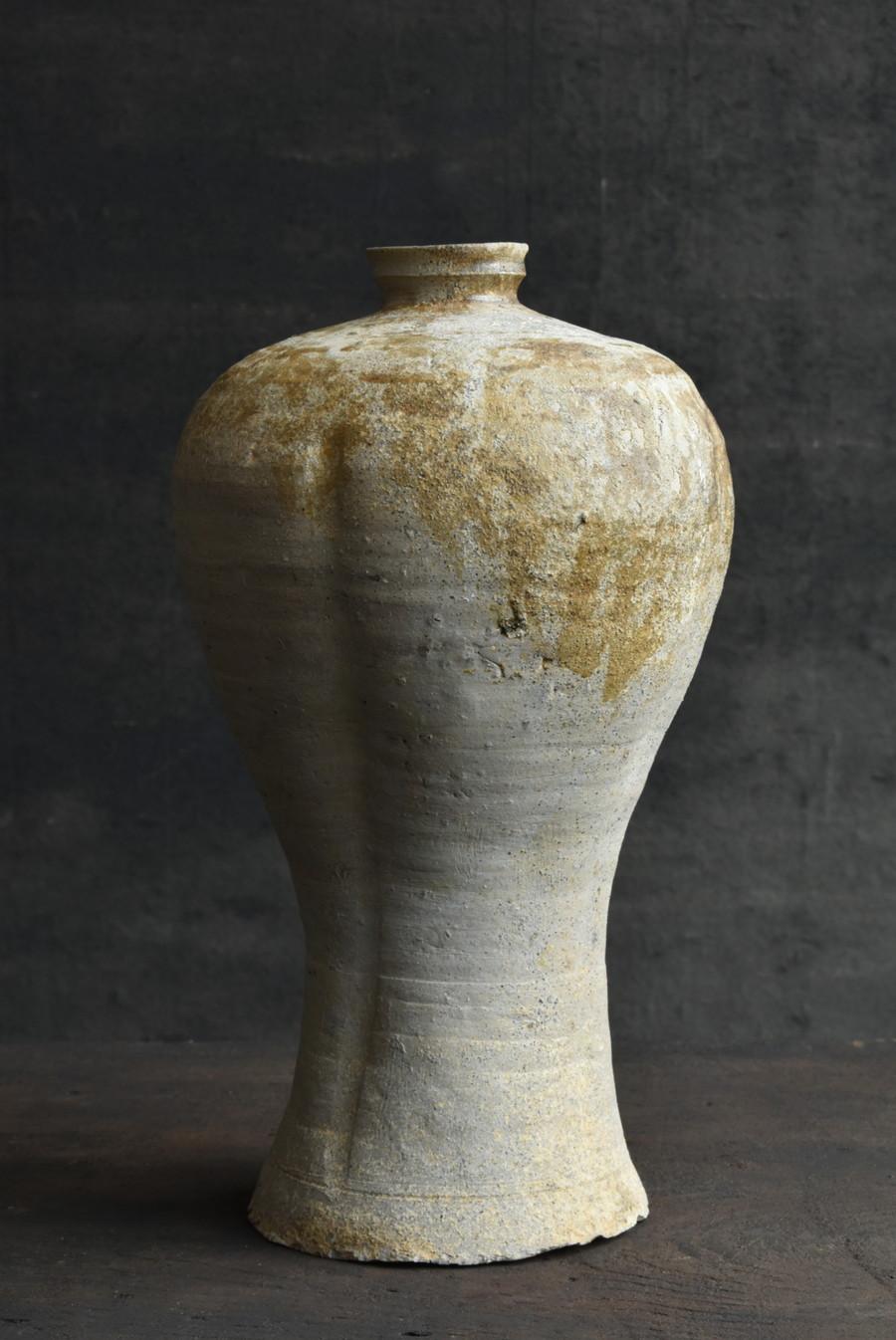 Very beautiful Korean antique pottery vase/1000-1200/wabisabi vase In Good Condition In Sammu-shi, Chiba