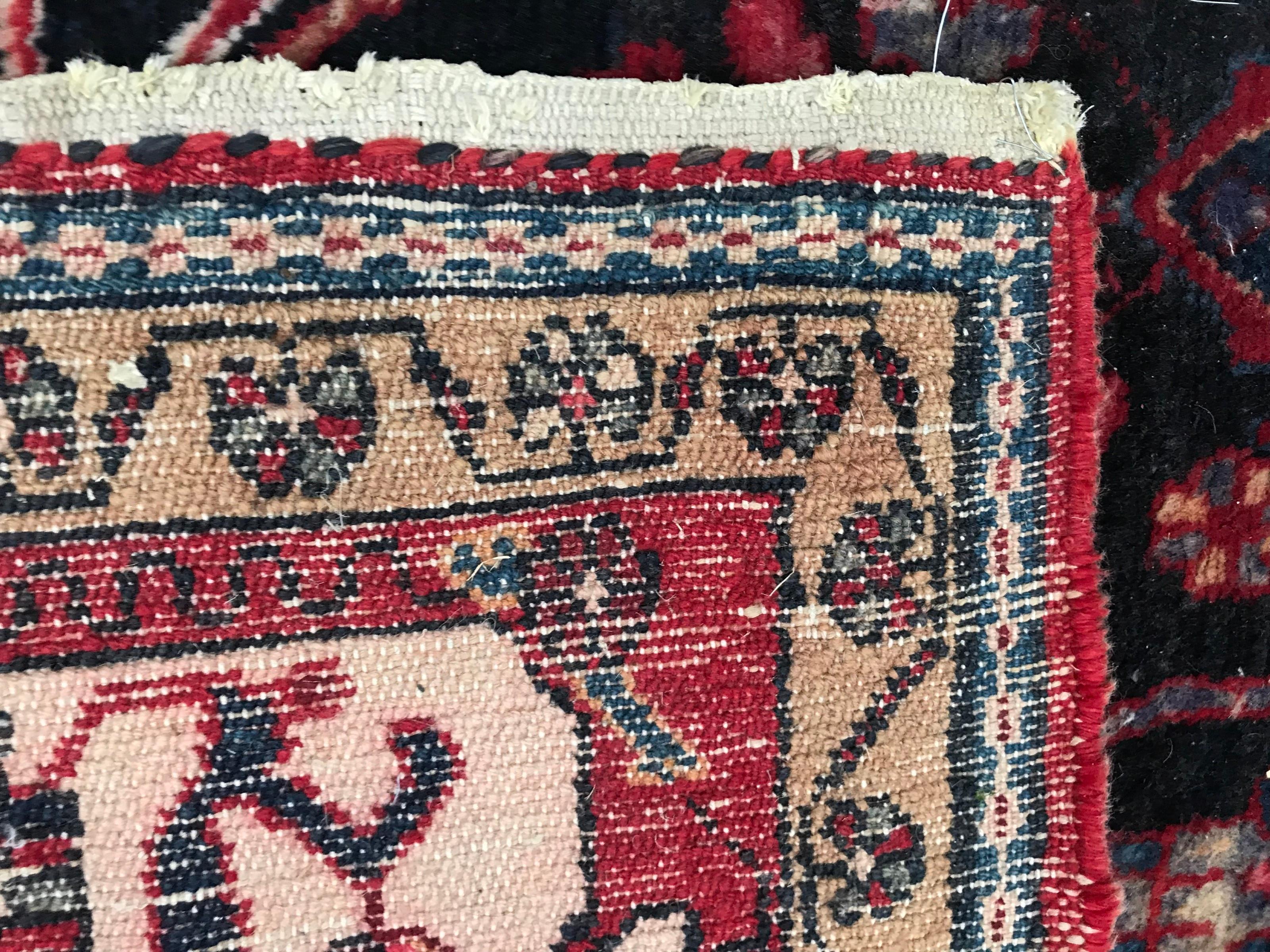 Preciosa alfombra kurda de mediados del siglo XX en venta 5