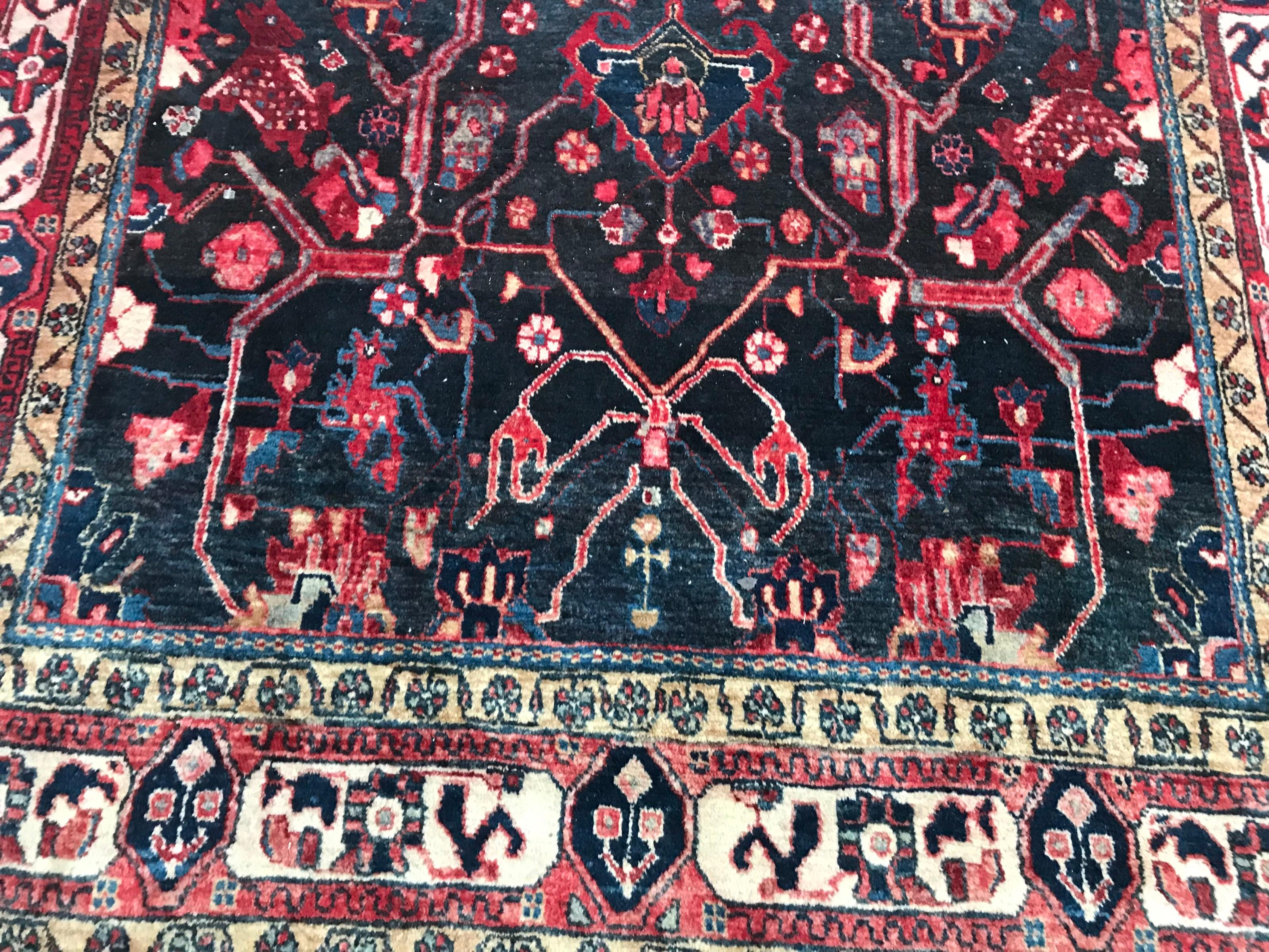 Preciosa alfombra kurda de mediados del siglo XX Anudado a mano en venta