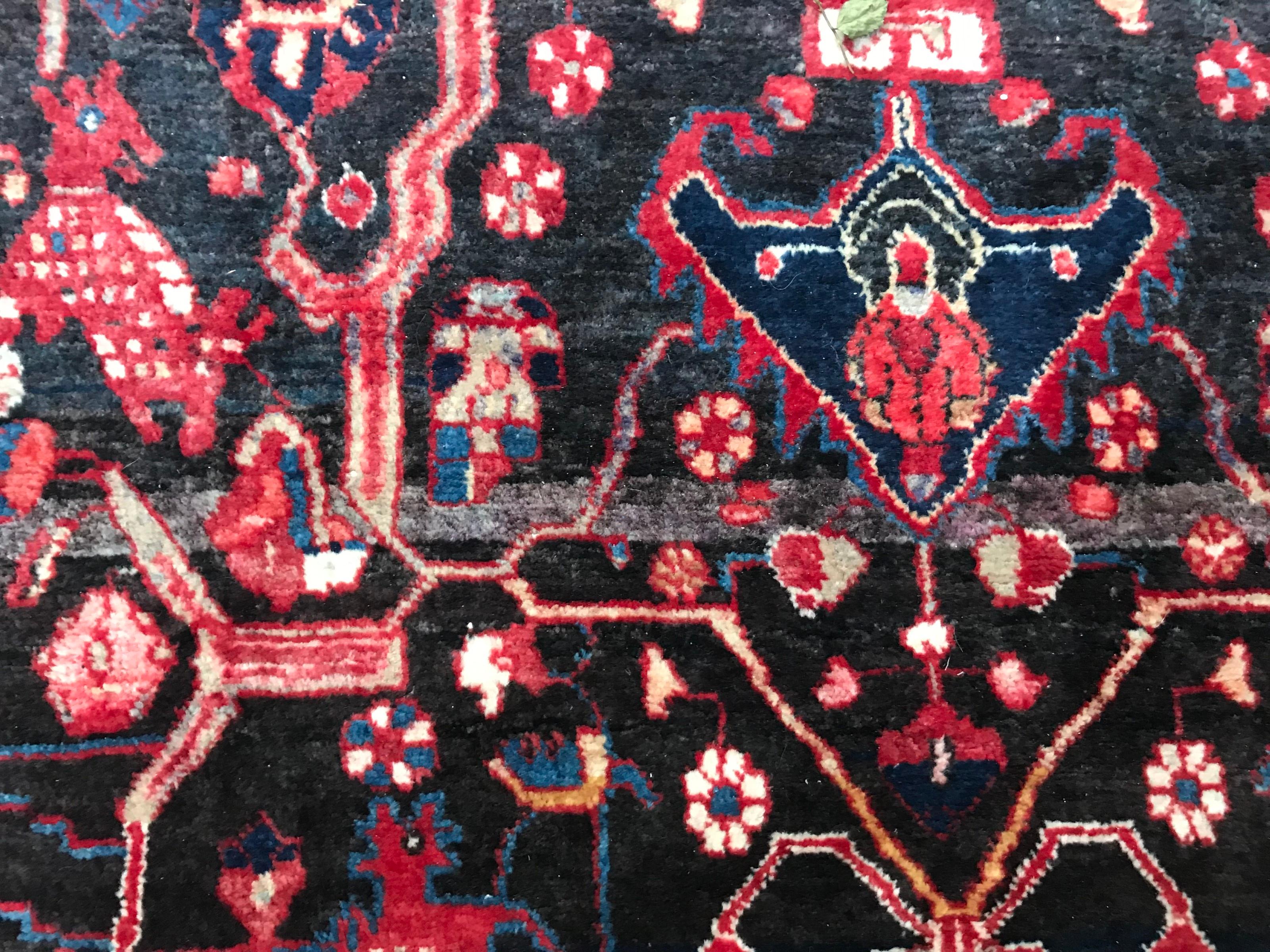 Preciosa alfombra kurda de mediados del siglo XX en venta 2