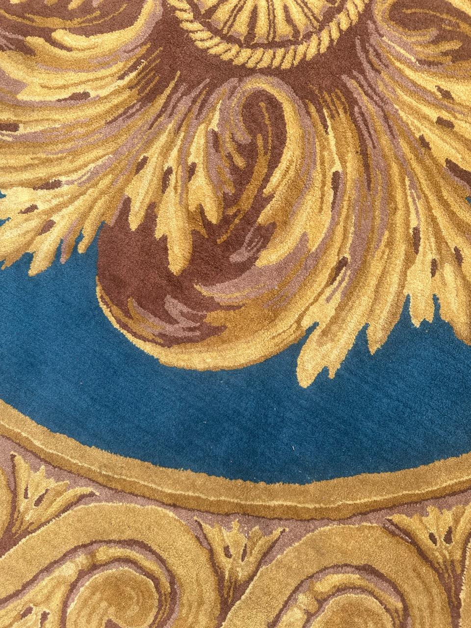 Very beautiful mid century French round Janus savonnerie rug In Good Condition In Saint Ouen, FR
