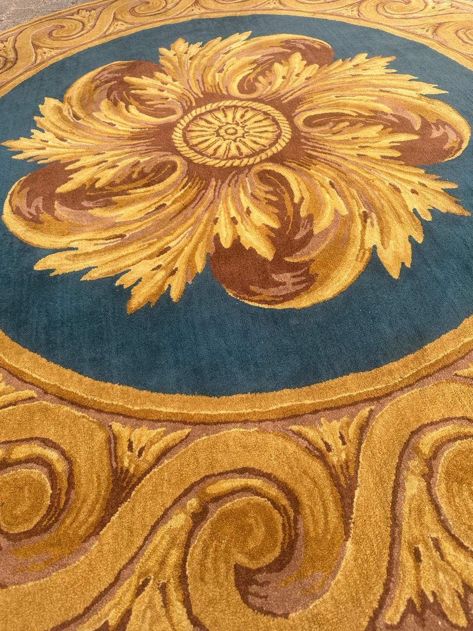 Very beautiful mid century French round Janus savonnerie rug 1