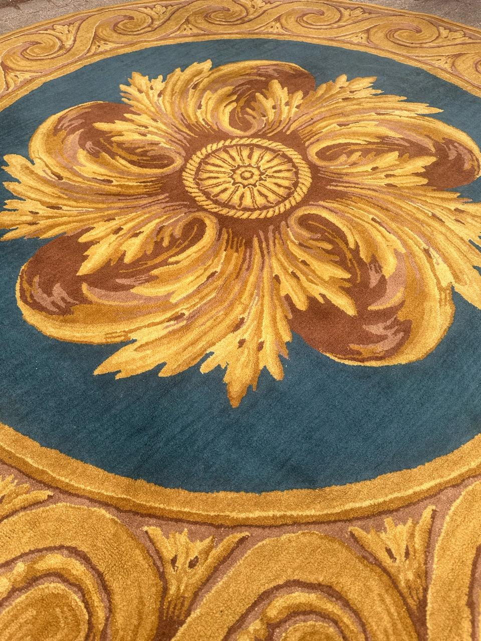 Very beautiful mid century French round Janus savonnerie rug 2