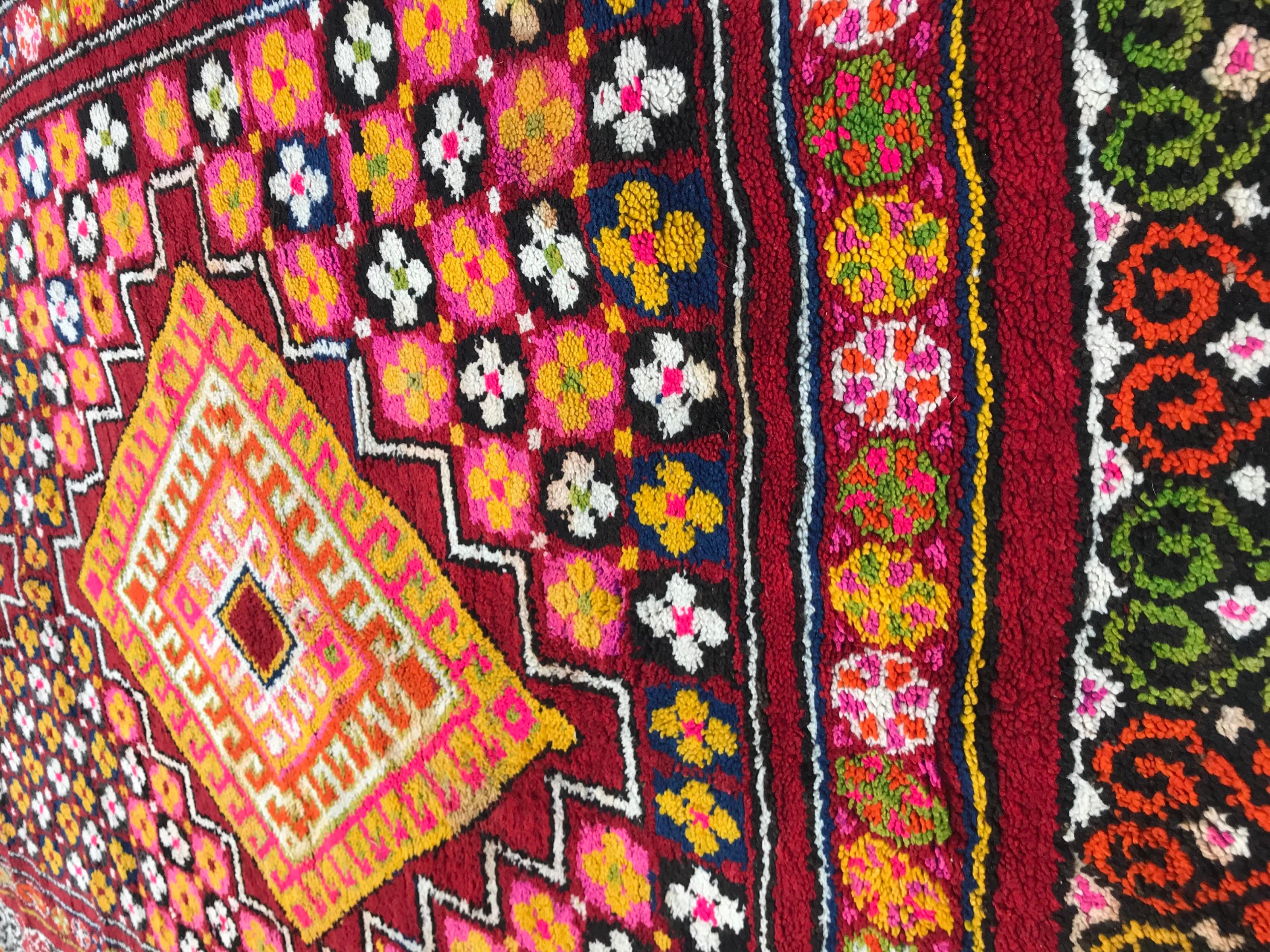Bobyrug's Very Beautiful Moroccan Berbere Colorful Rug im Angebot 6