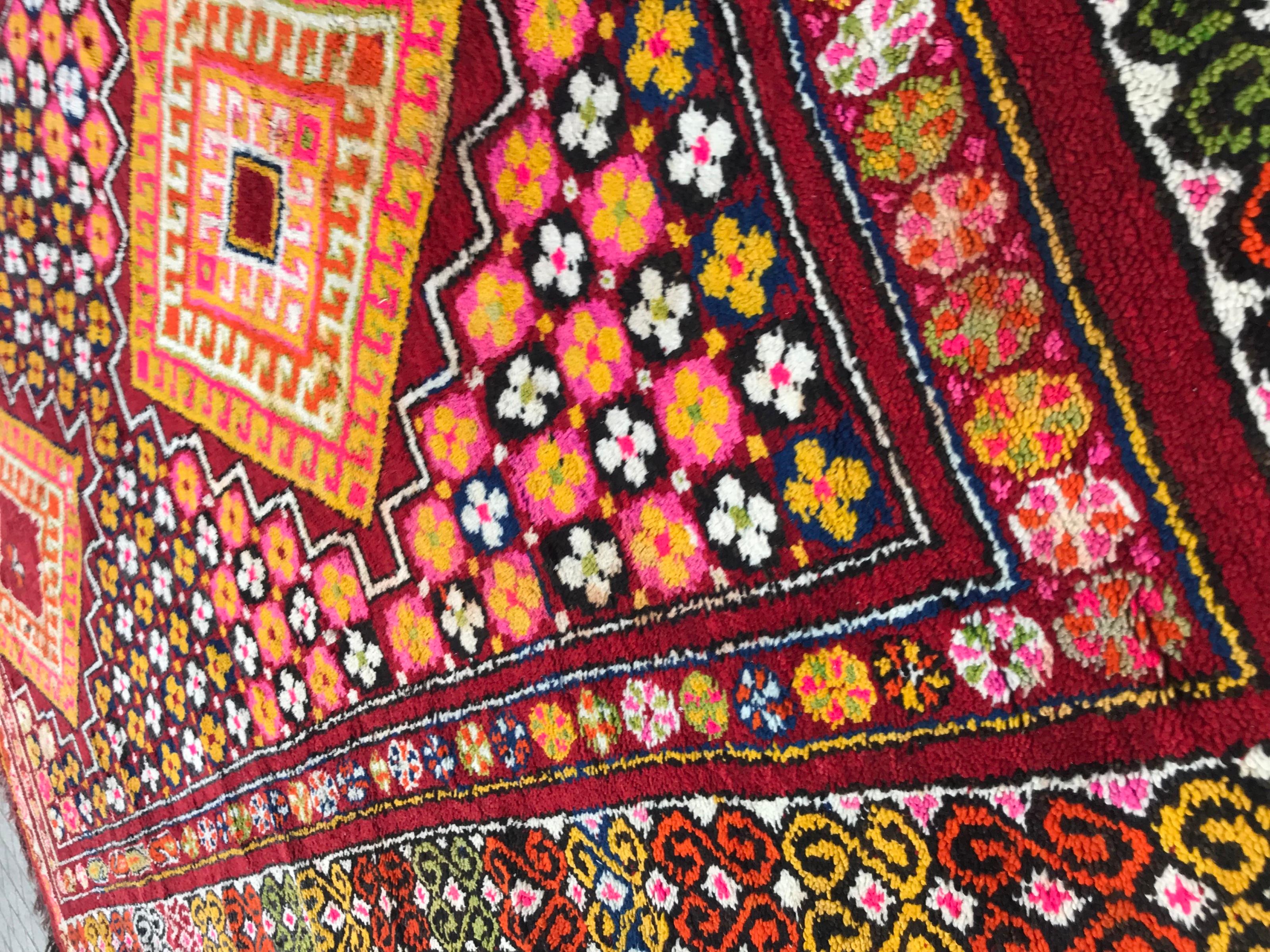 Bobyrug's Very Beautiful Moroccan Berbere Colorful Rug im Angebot 7