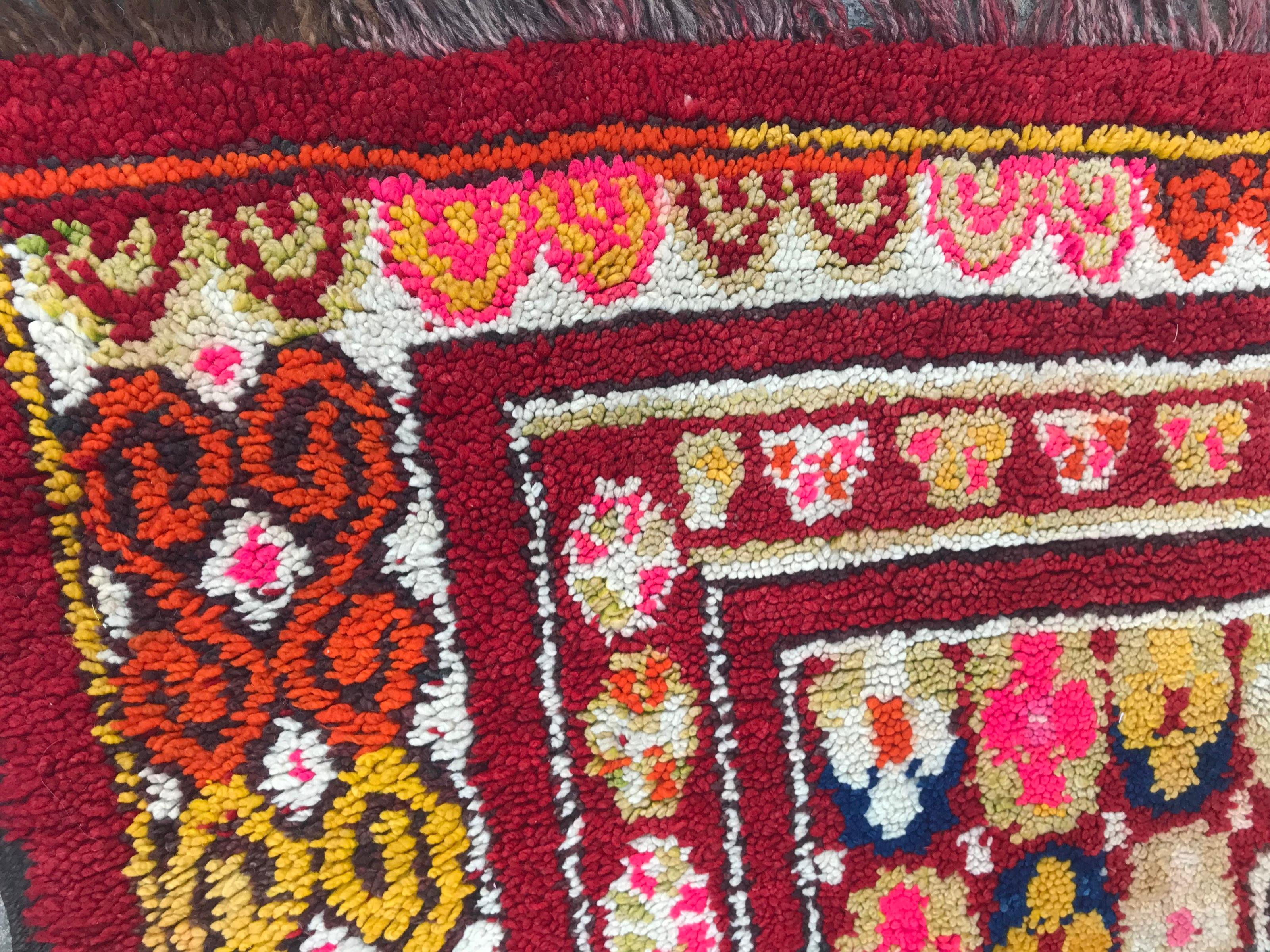 Bobyrug's Very Beautiful Moroccan Berbere Colorful Rug im Angebot 9