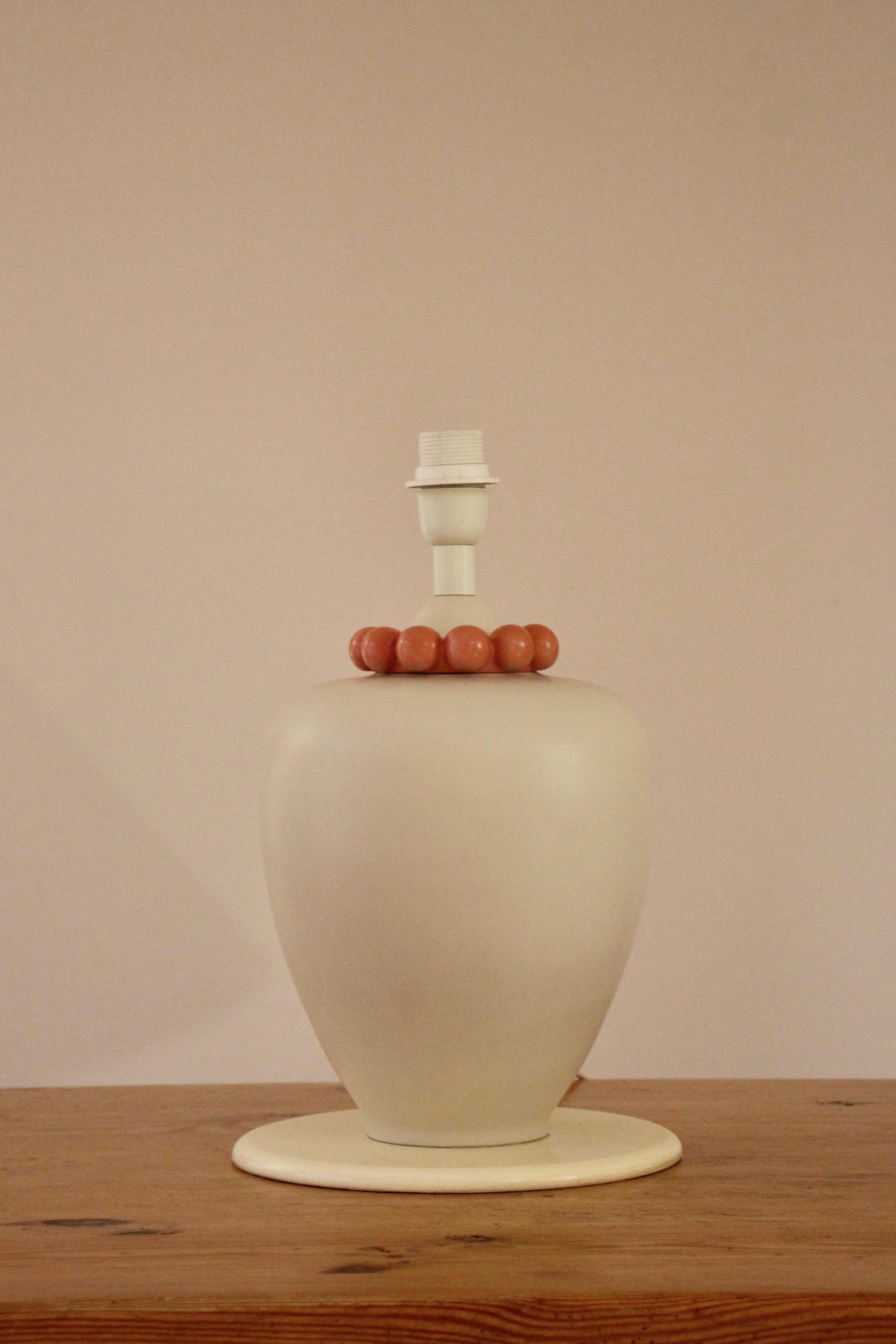 Very beautiful pair of ceramic 