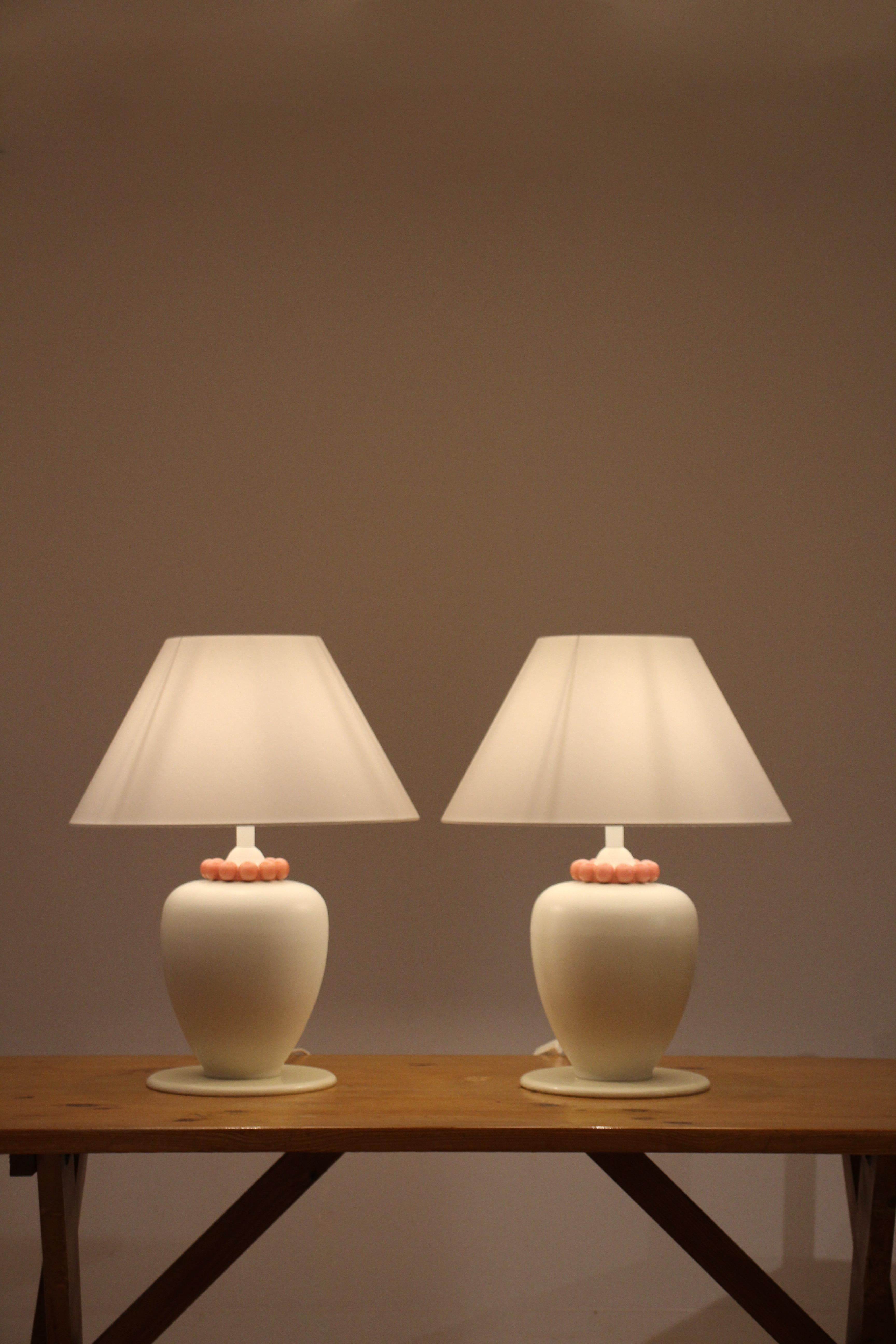 Very beautiful large pair of ceramic 