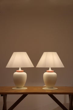 Very beautiful pair of ceramic "pearl necklace" lamp. Italy circa 1980
