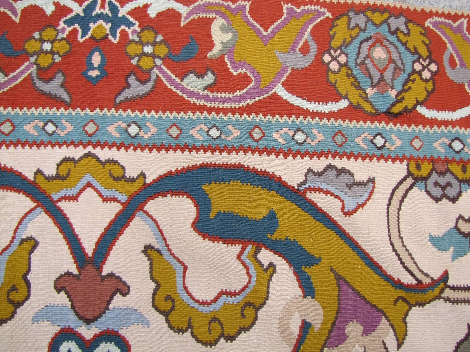 Bobyrug’s Very Beautiful Transylvanian Flat Rug Kilim In Good Condition For Sale In Saint Ouen, FR