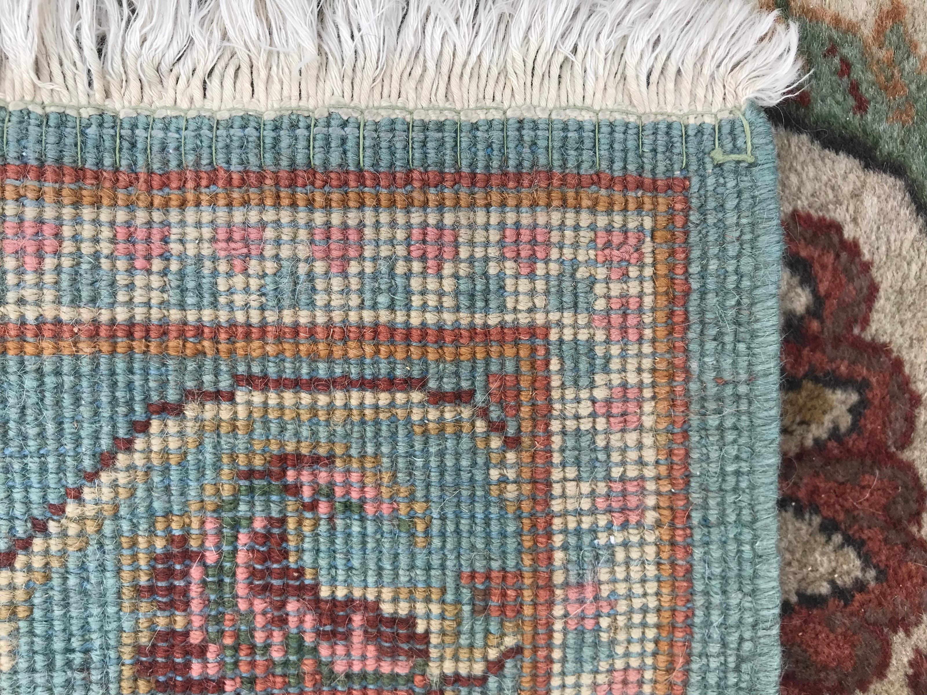 Très beau tapis décoratif vintage de Transylvanie de Bobyrug en vente 4