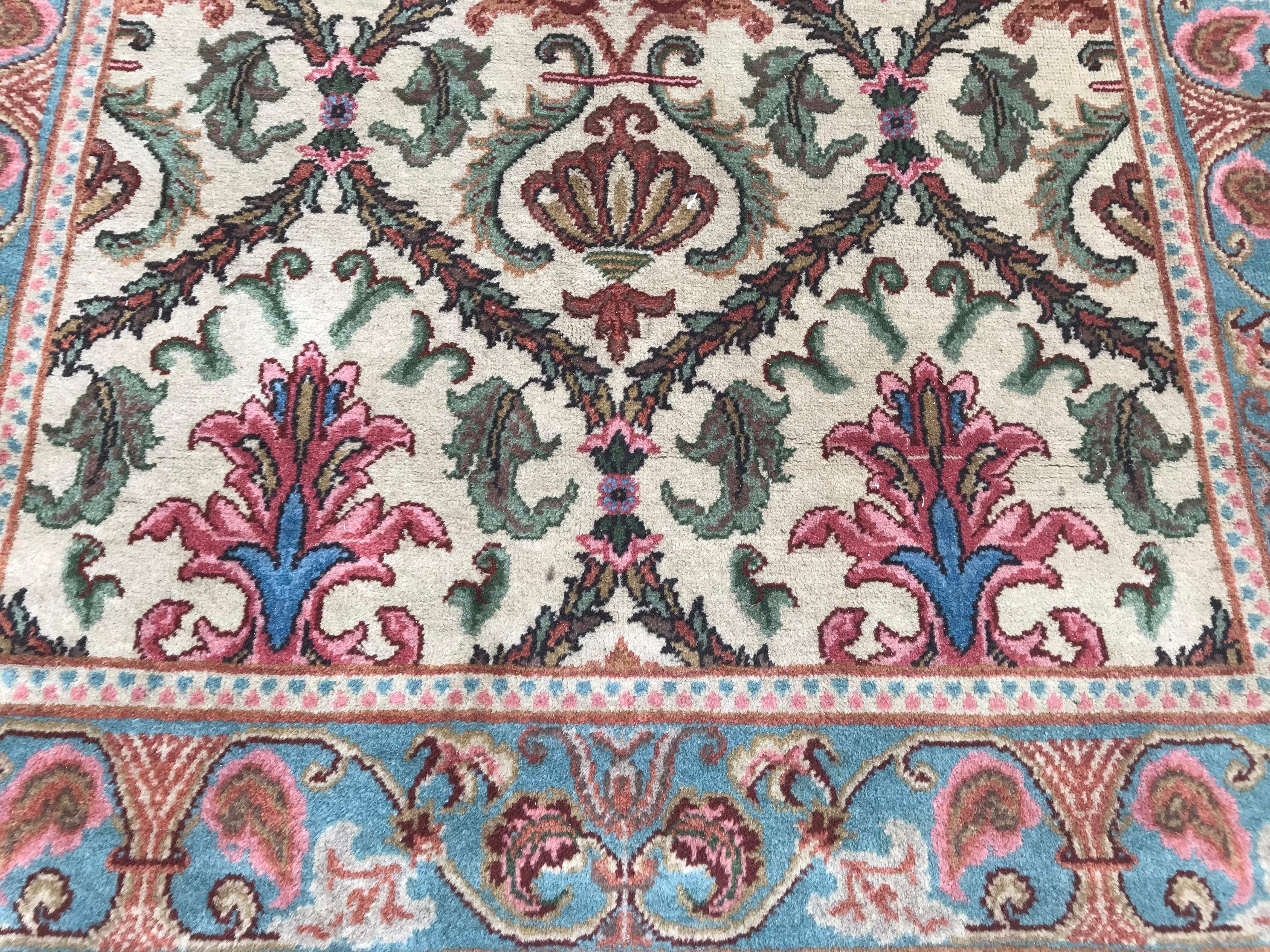 Victorien Très beau tapis décoratif vintage de Transylvanie de Bobyrug en vente