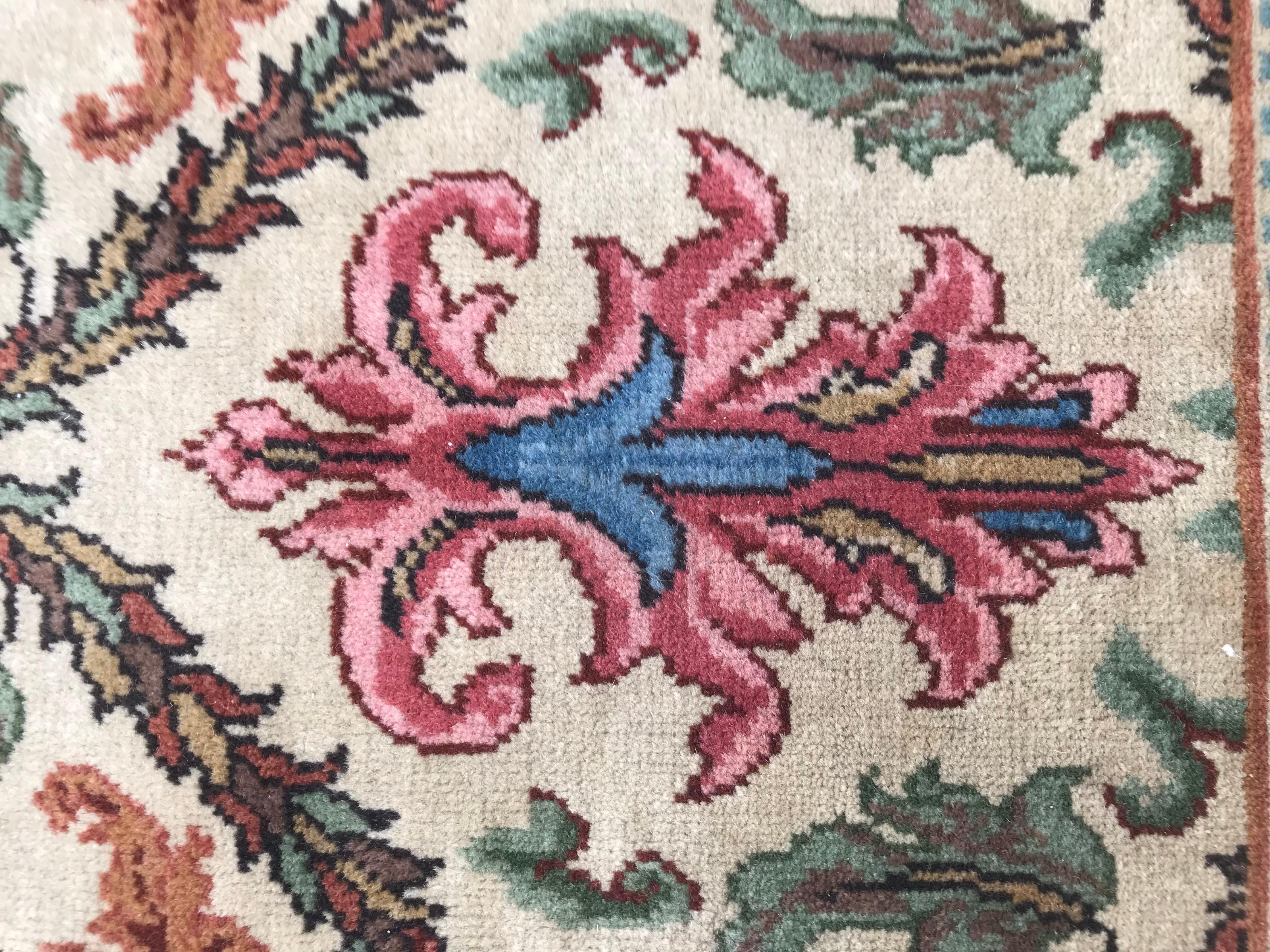 Bobyrug’s Very Beautiful Vintage Decorative Transylvanian Rug In Good Condition For Sale In Saint Ouen, FR