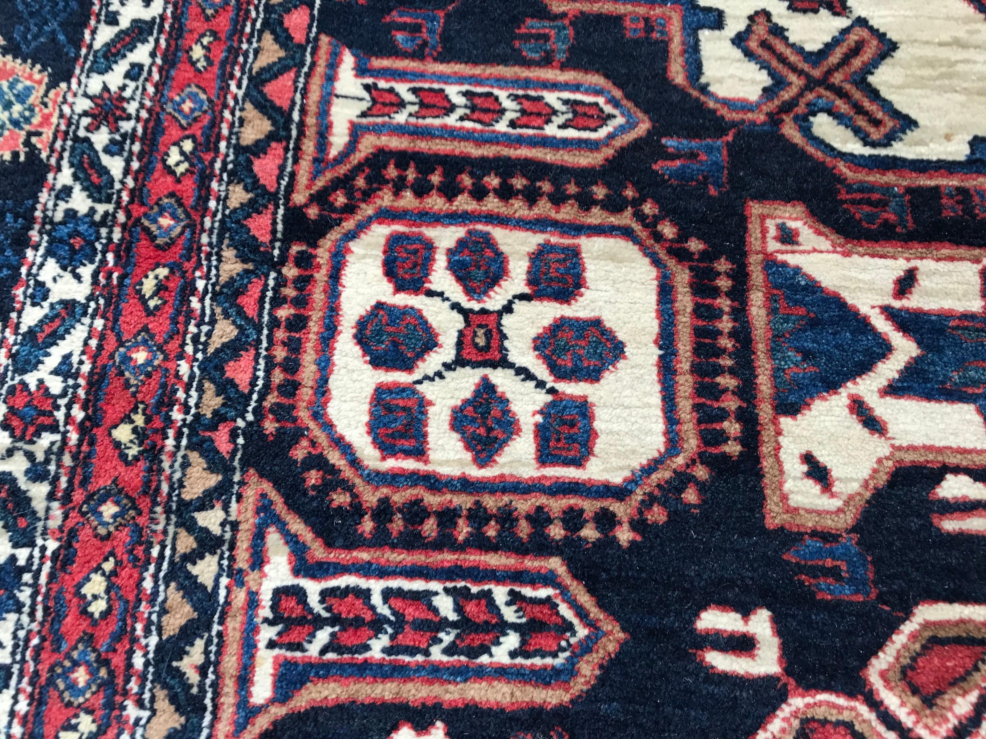 Bobyrug's Very Beautiful Vintage Fine Caucasian Chirwan Rug (Très beau tapis caucasien vintage en chirwan) en vente 4