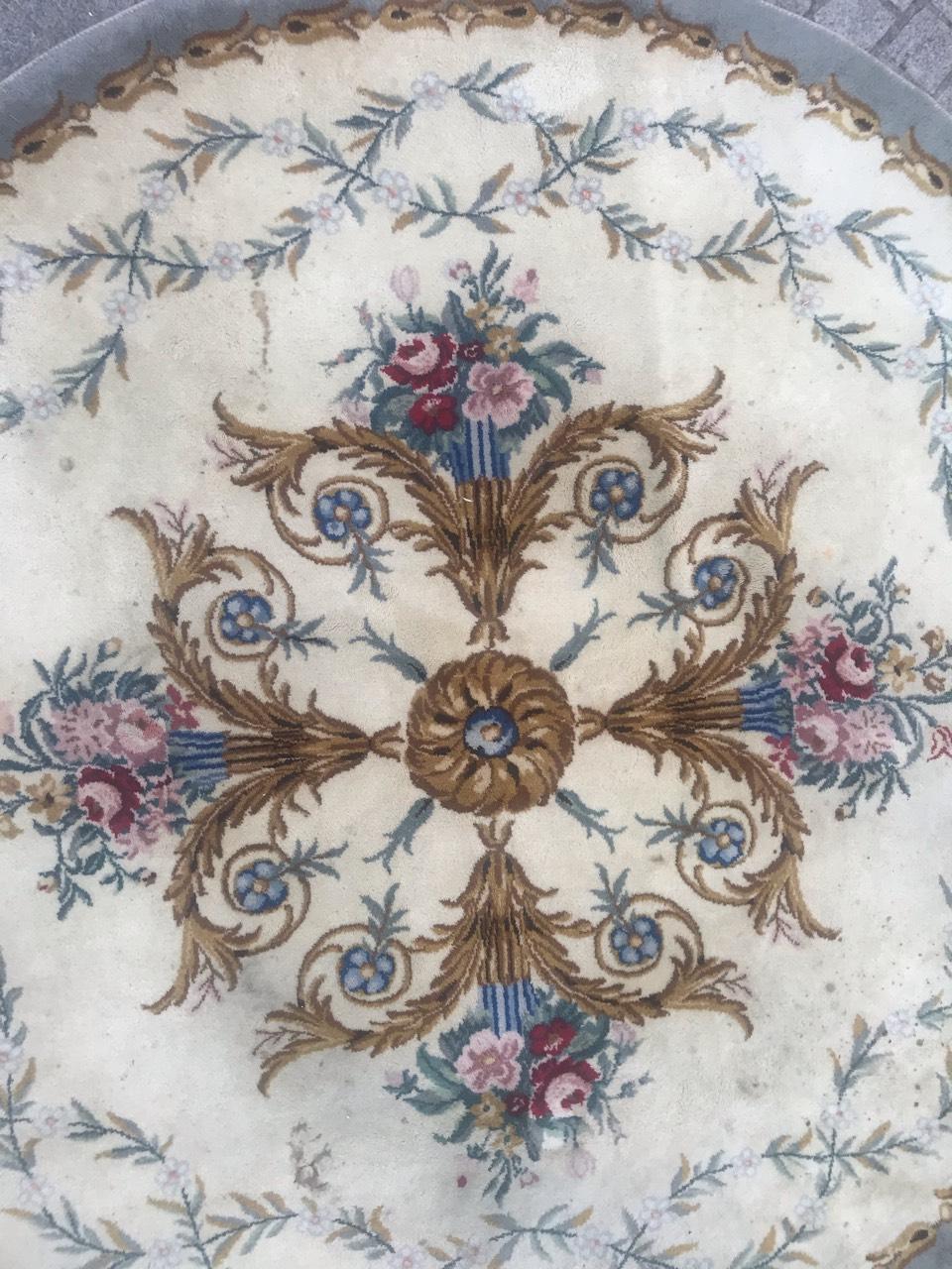 Wonderful fine European round rug with beautiful Savonnerie or Aubusson design and nice colors, entirely hand knotted with wool velvet on cotton foundation.
 
 