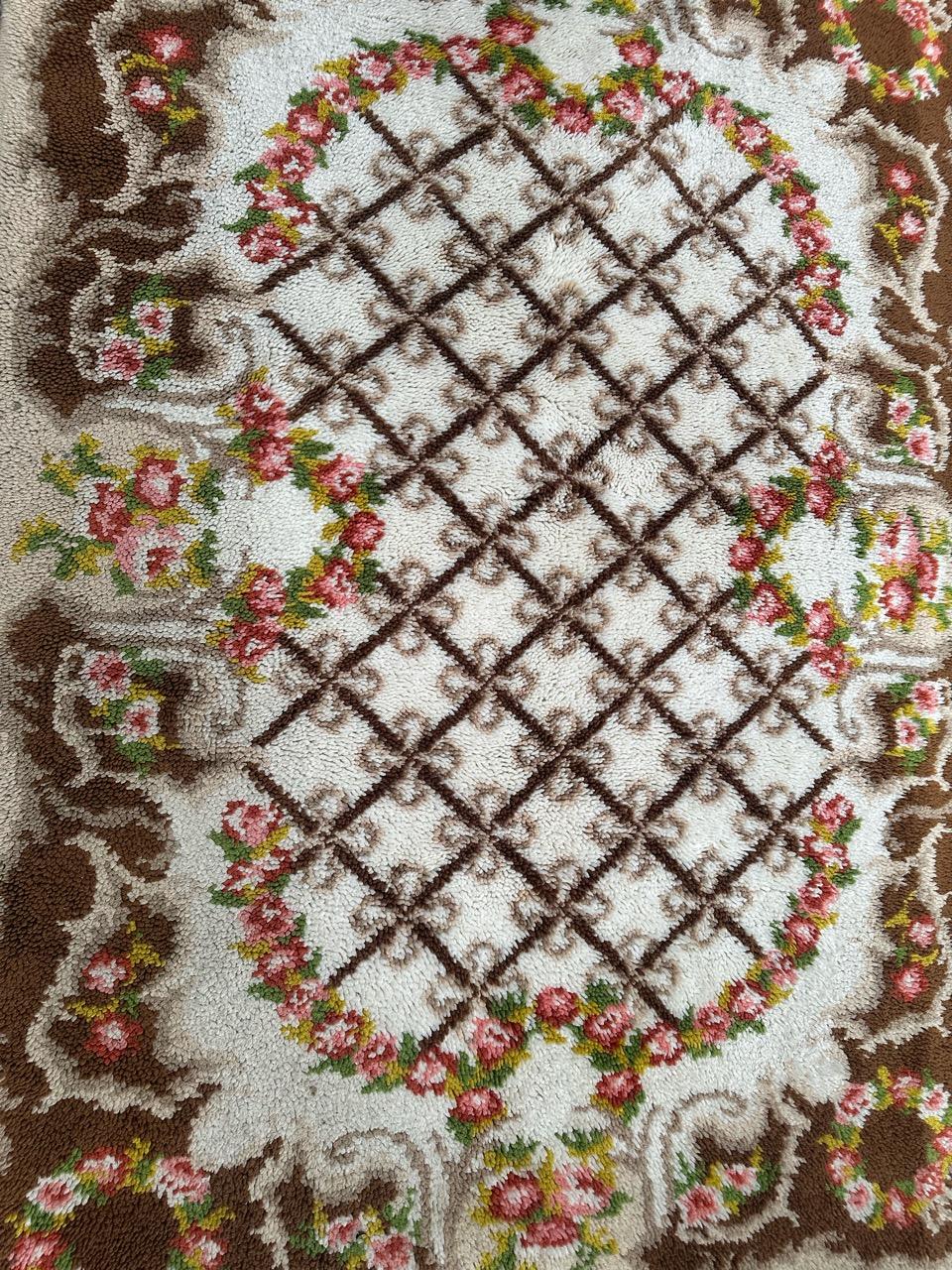 Sehr schöner französischer Cogolin-Teppich im Aubusson-Design, Vintage (Französisch) im Angebot