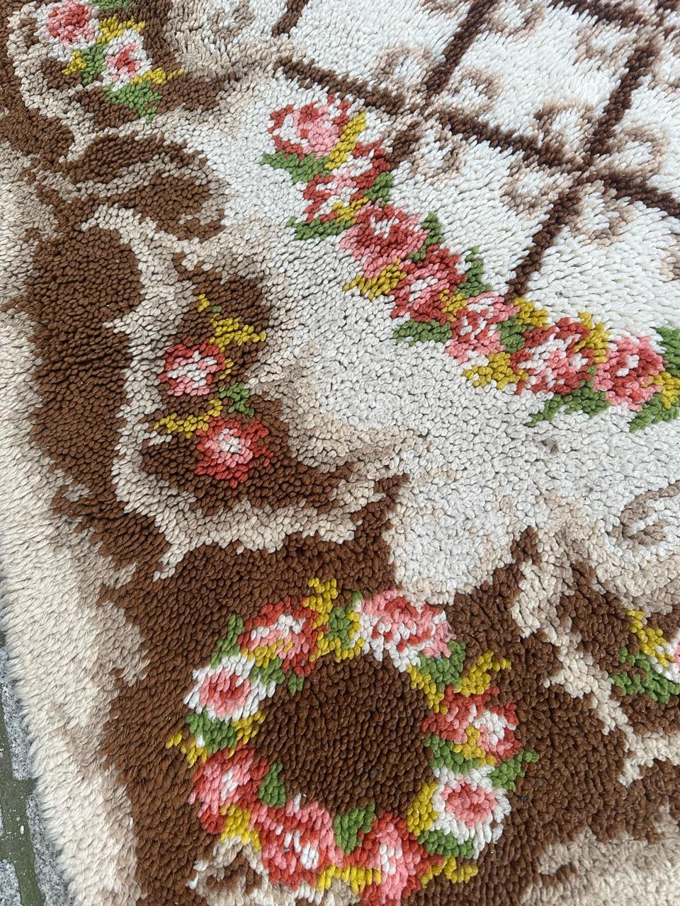 Sehr schöner französischer Cogolin-Teppich im Aubusson-Design, Vintage im Zustand „Gut“ im Angebot in Saint Ouen, FR