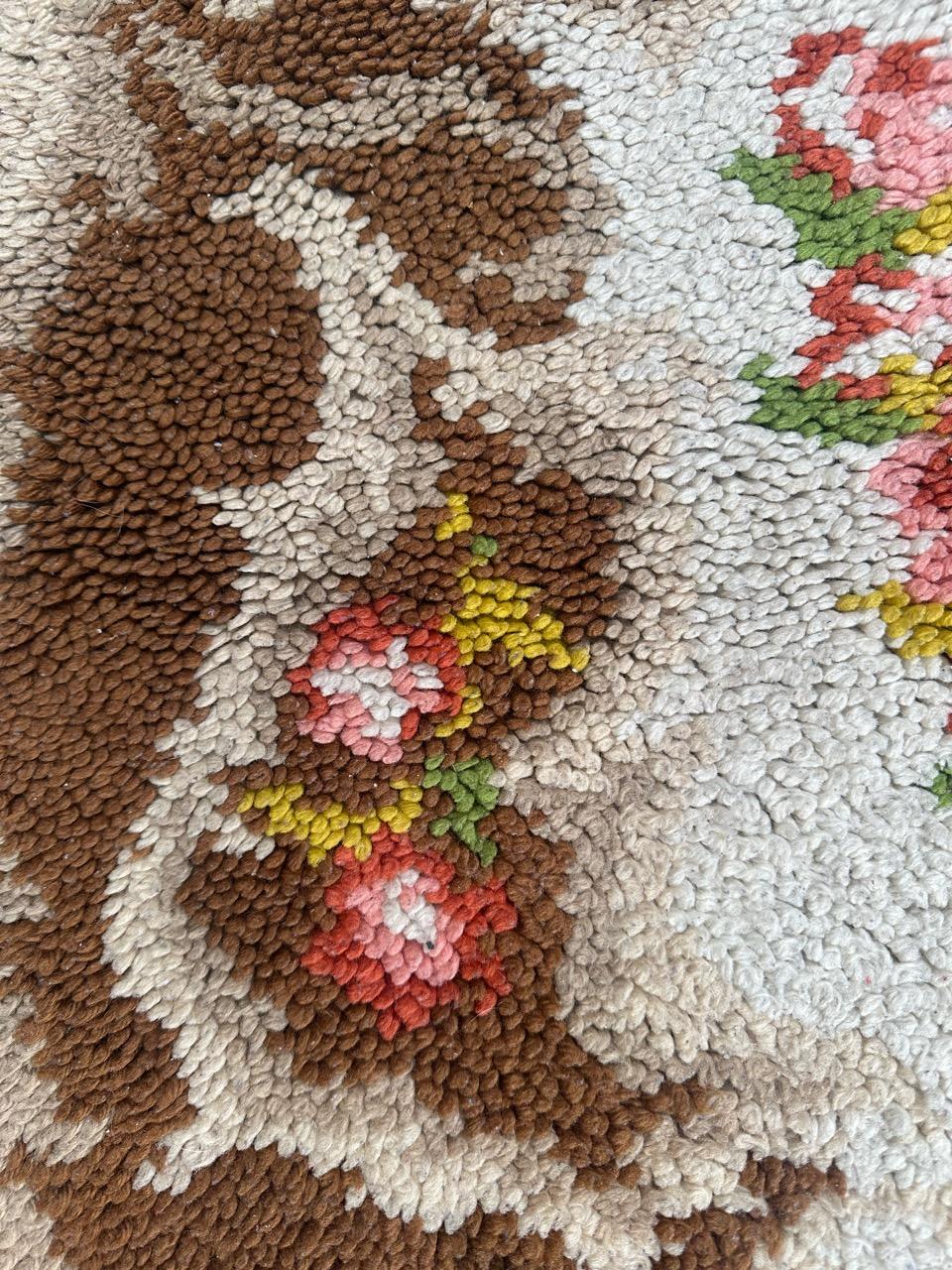 Sehr schöner französischer Cogolin-Teppich im Aubusson-Design, Vintage (20. Jahrhundert) im Angebot