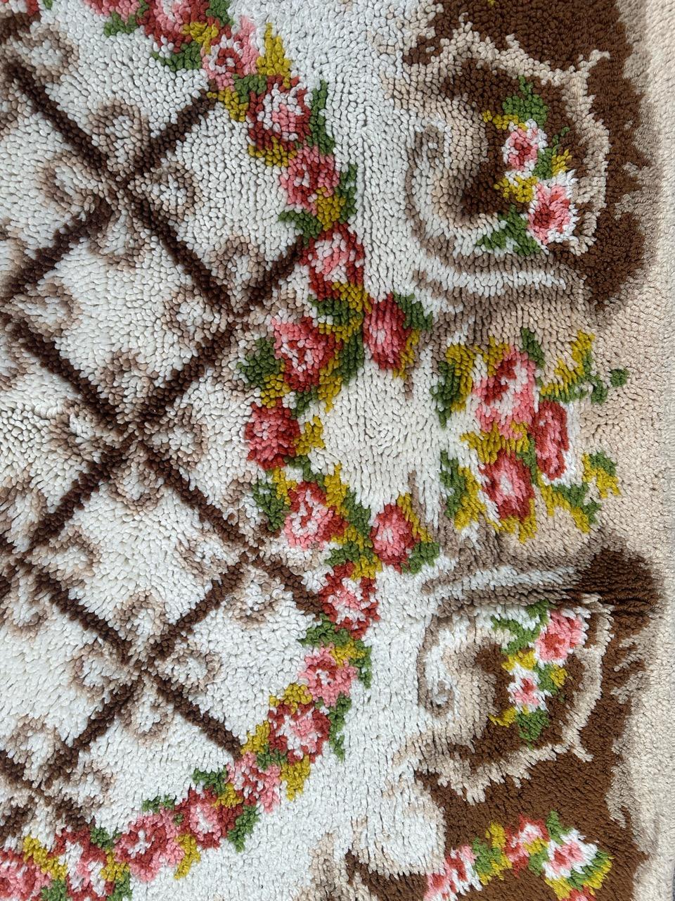 Sehr schöner französischer Cogolin-Teppich im Aubusson-Design, Vintage im Angebot 2