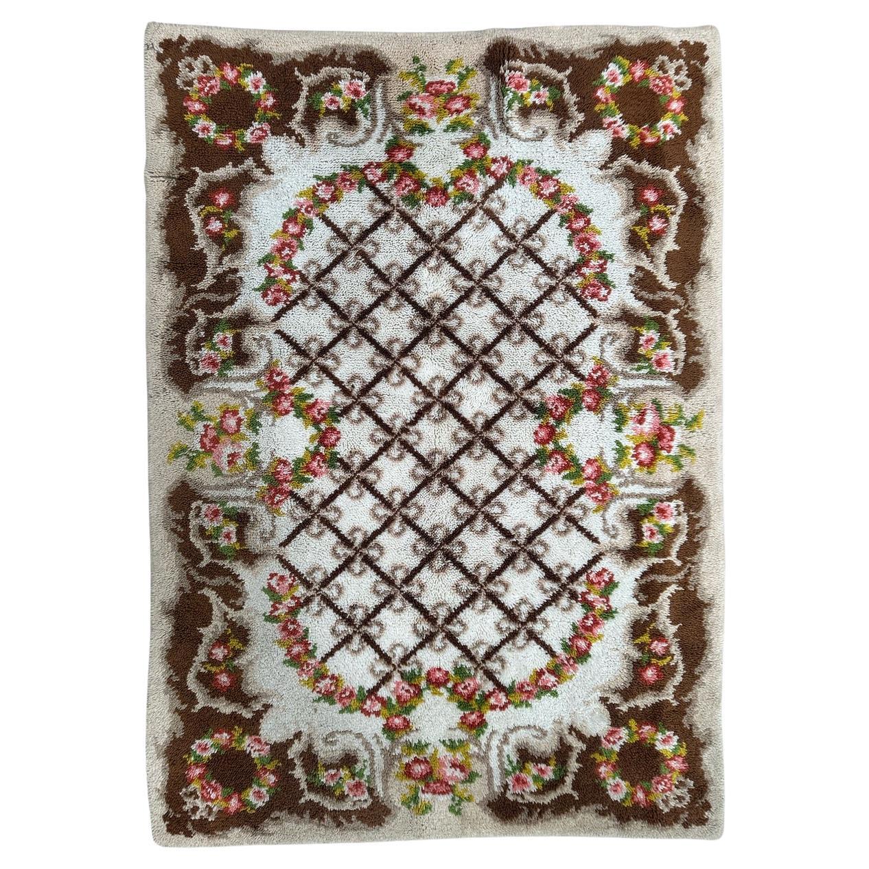 Very beautiful vintage French Cogolin rug Aubusson design
