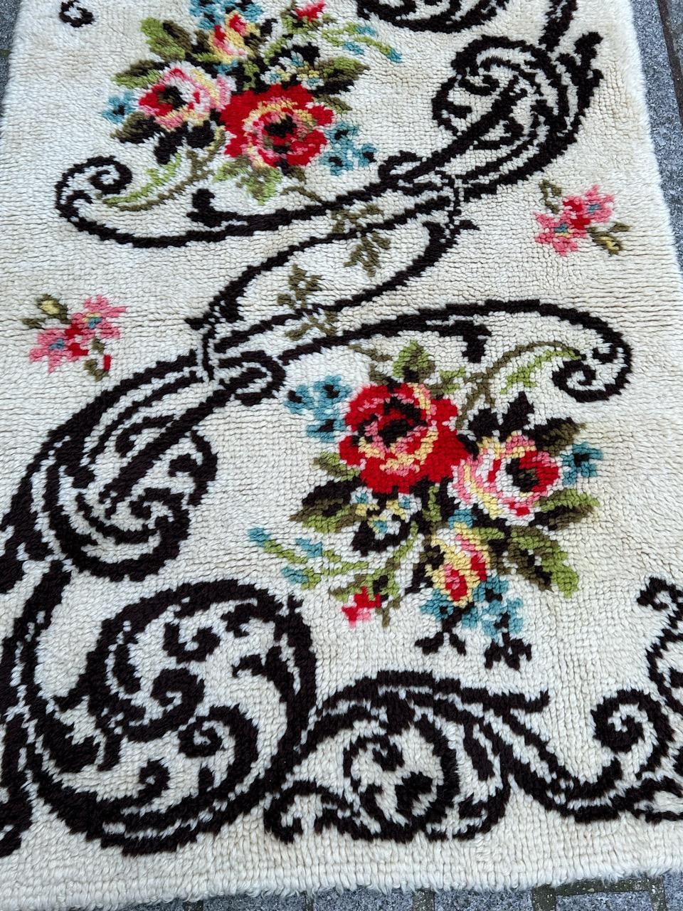 Bobyrug’s Very beautiful vintage French Cogolin rug For Sale 1