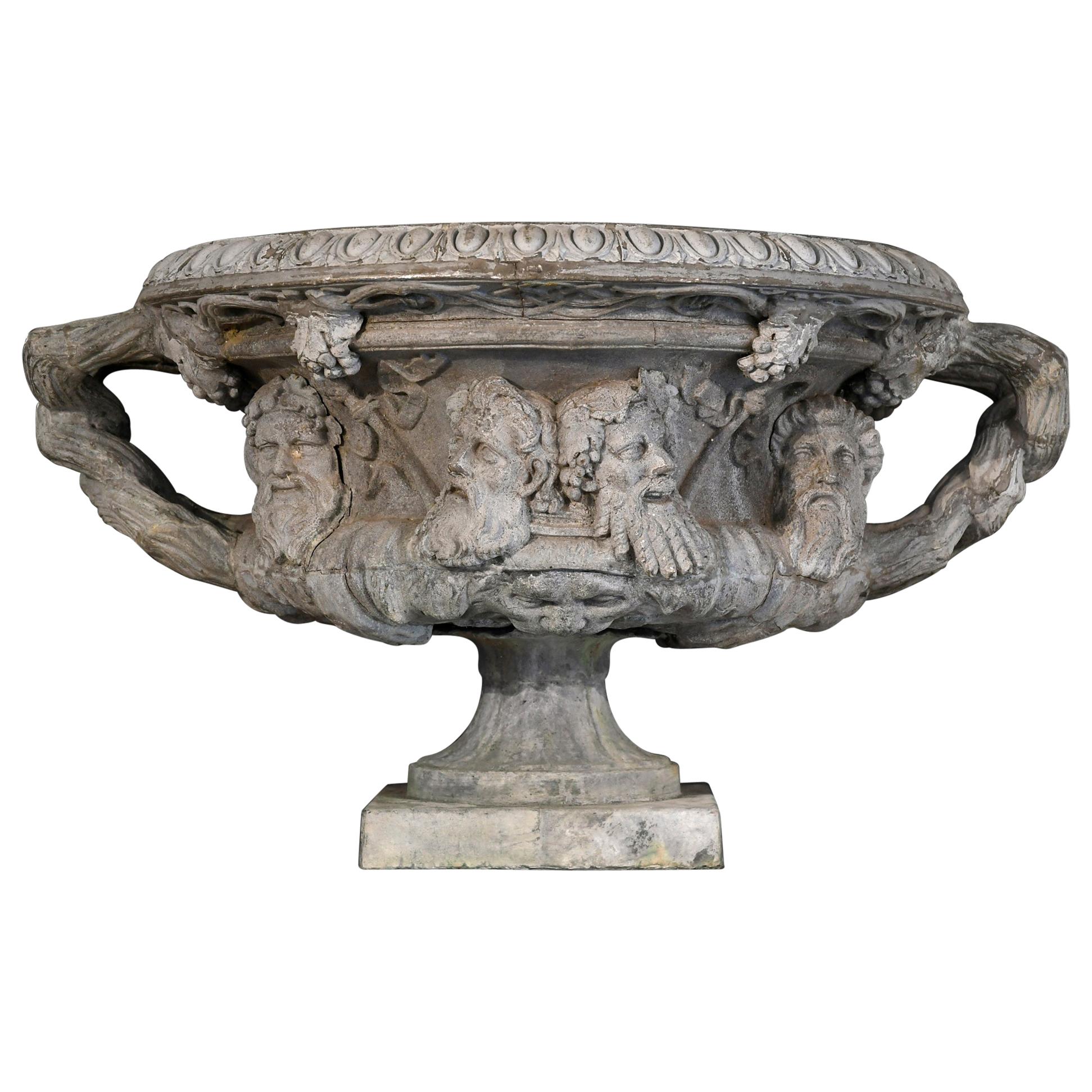 Très grand vase Warwick en zinc du 19ème siècle, Angleterre, ornements bacchiques